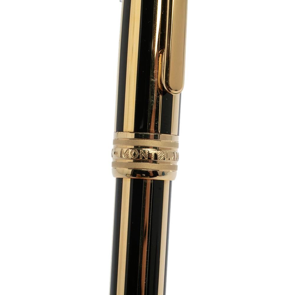 Montblanc brings you this lovely ballpoint pen that has been made from gold-plated metal and lacquer. It has a pocket clip and the star logo on the top and the label's name for the signature finish. Filled with black ink, the pen is a creation that