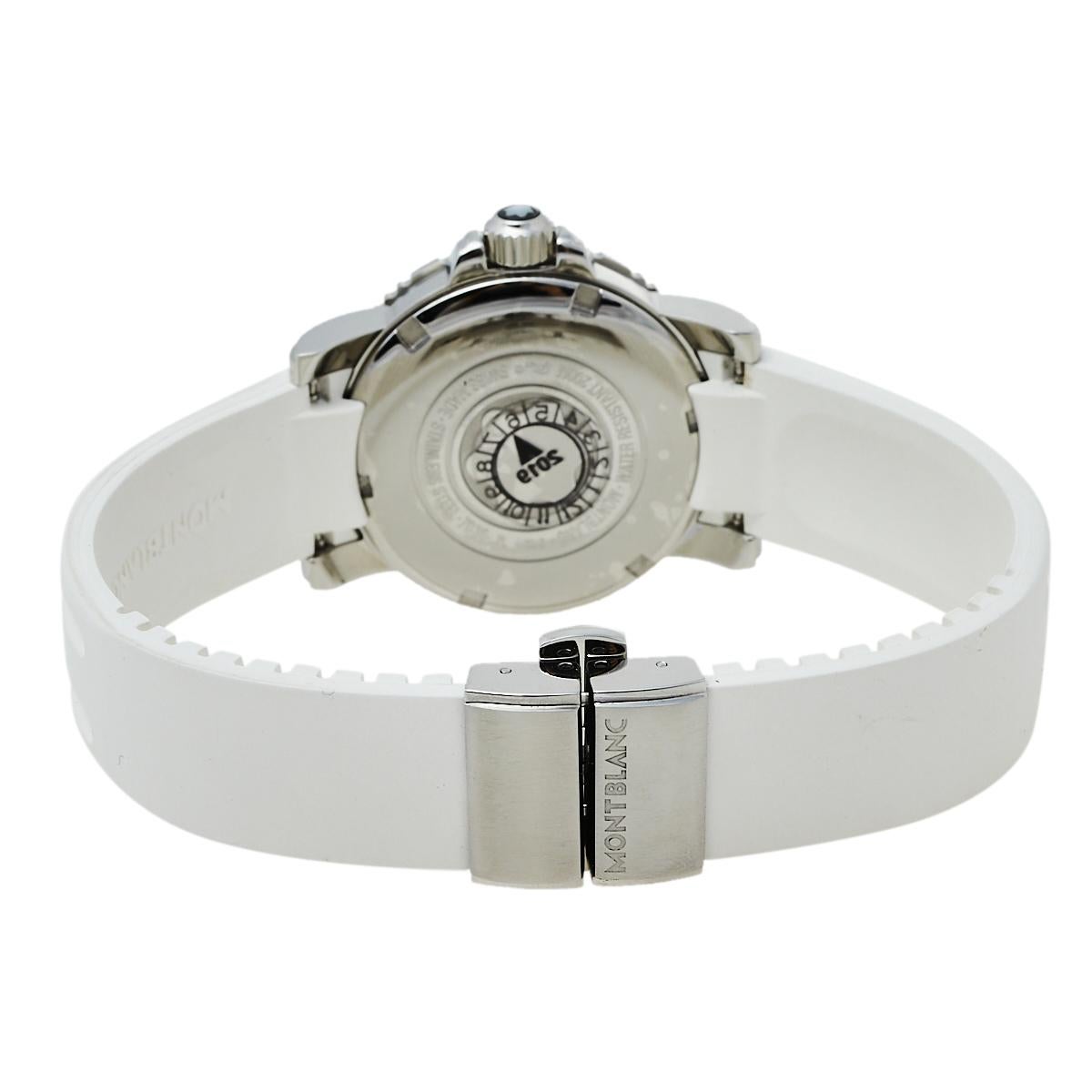 Don on your wrist by owning this exquisite timepiece from Montblanc. Swiss-made, the watch has been expertly crafted from stainless steel. A scratch-resistant sapphire crystal glass protects a mother of pearl dial featuring minute markers around the