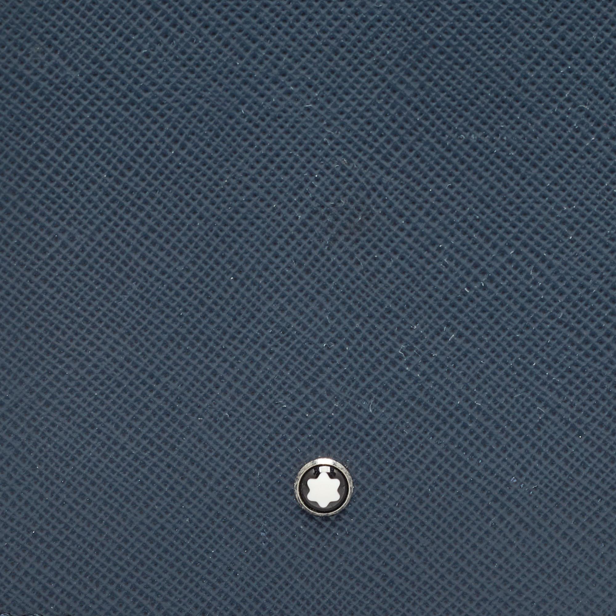 Montblanc Navy Blue Leather Sartorial Passport Holder In Good Condition In Dubai, Al Qouz 2