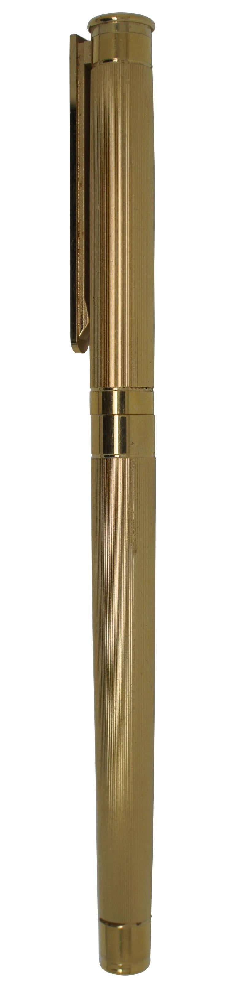 Vintage Montblanc noblesse gold plated, ridged cartridge filled fountain pen with 18K Gold 750 nib.
    
