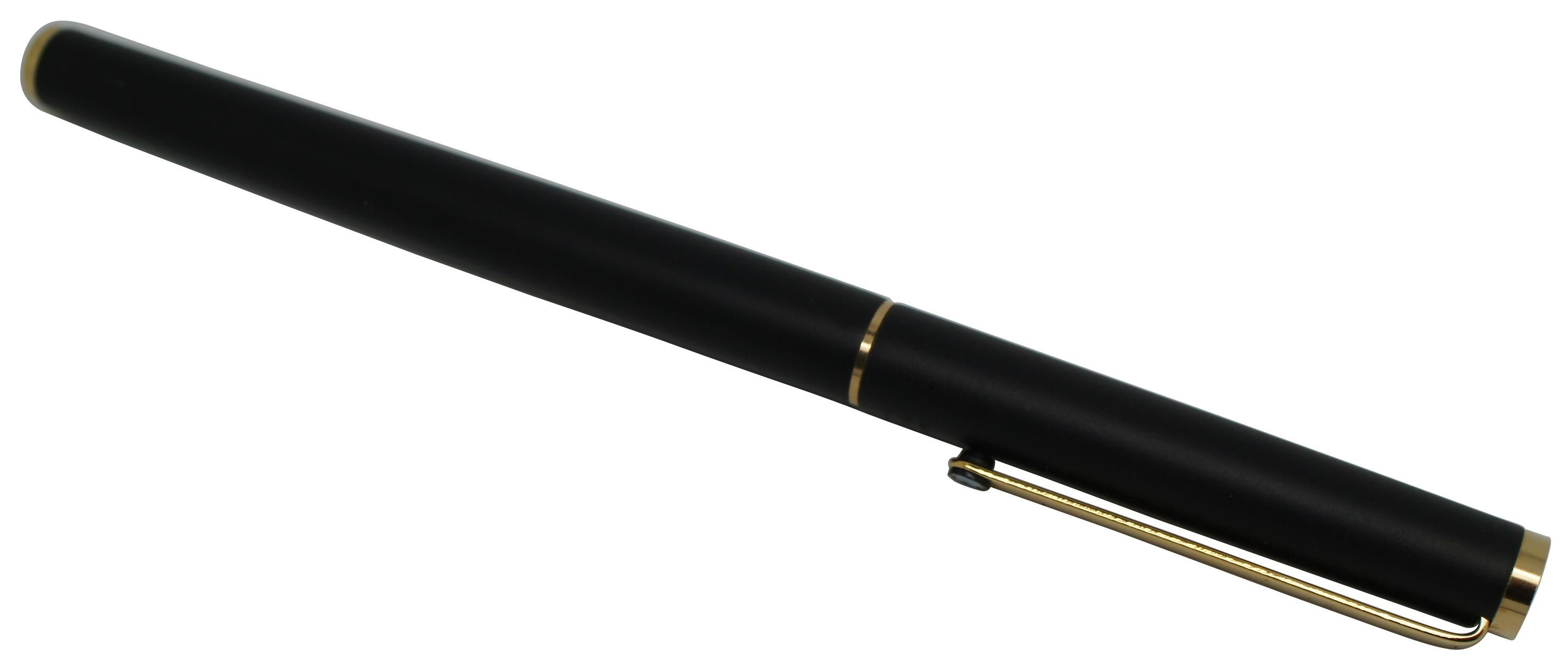 Vintage Montblanc Noblesse capped cartridge filled fountain pen.
  