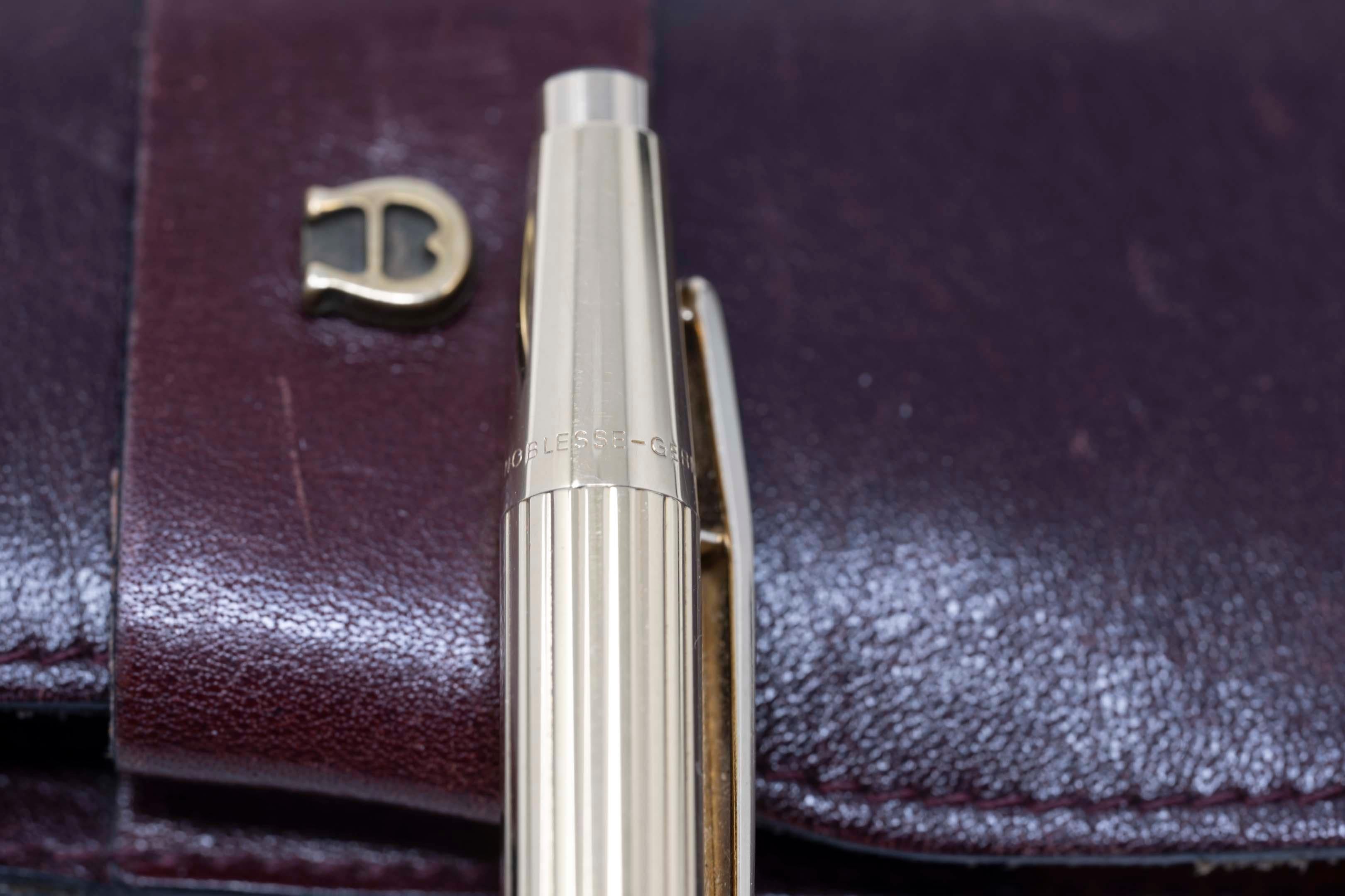 Montblanc Noblesse Oblige Slimline Fountain Pen & Roll Ballpoint Pen 2