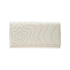 MontBlanc Portemonnaie aus cremefarbenem Leder mit kontinentaler Starisma-Klappe
