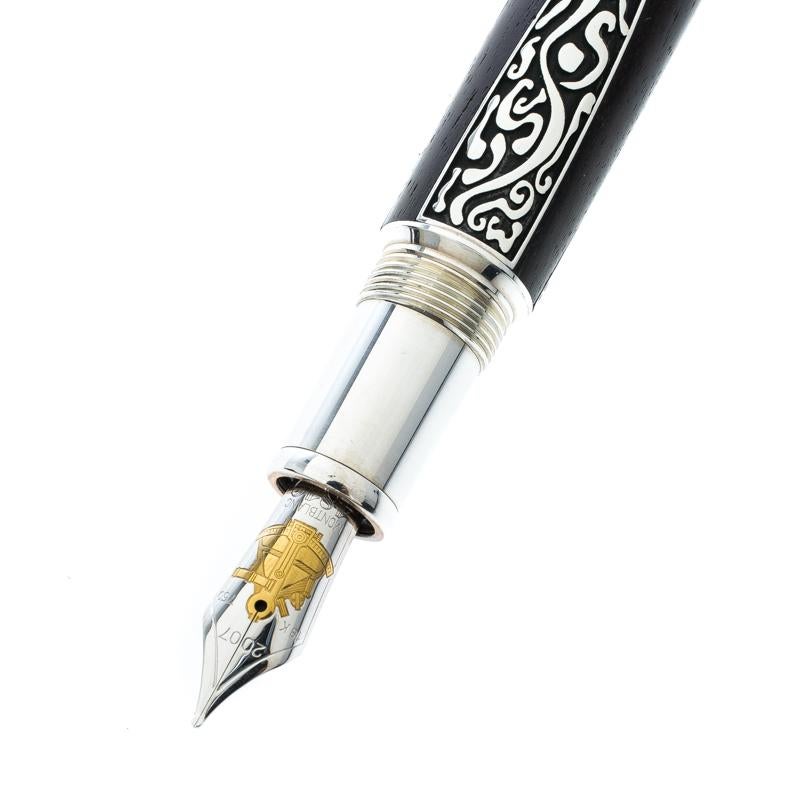Royal looks and meticulous design define this fountain pen from Montblanc in honour of the geographer, explorer and naturalist, Alexander von Humboldt. It is truly a rare instrument worth possessing because it has been excellently crafted and the