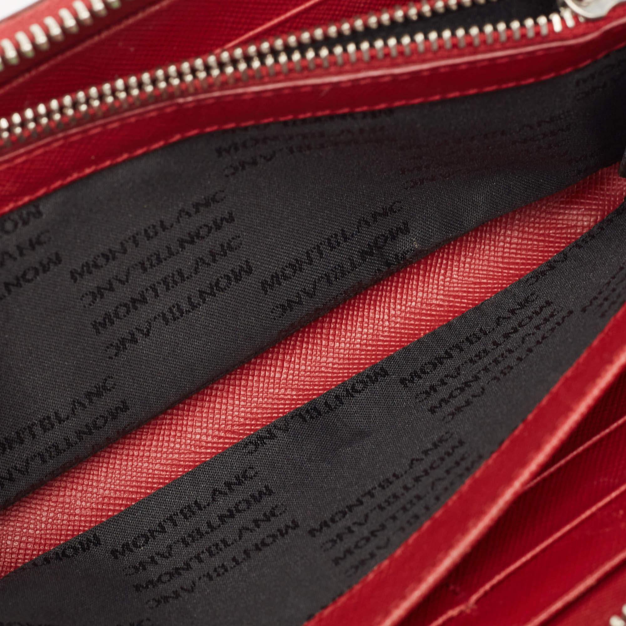 Compact and stylish this wallet will be your favorite grab and go companion. Designed from quality materials its interior is divided into different compartments to store your cards and cash perfectly.