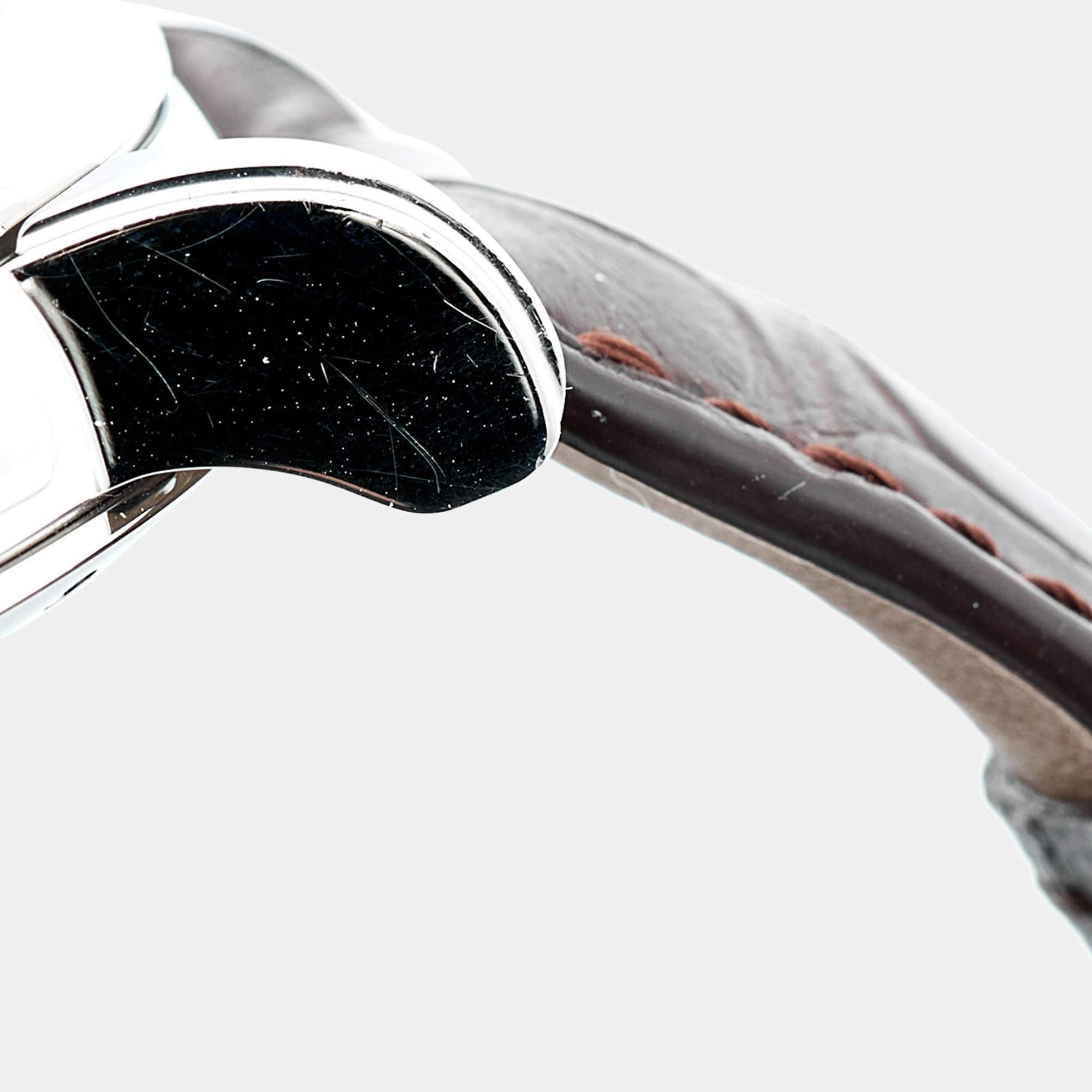 Montblanc Silver Stainless Steel Leather Star 7104 Montre-bracelet pour hommes 44 mm Pour hommes en vente