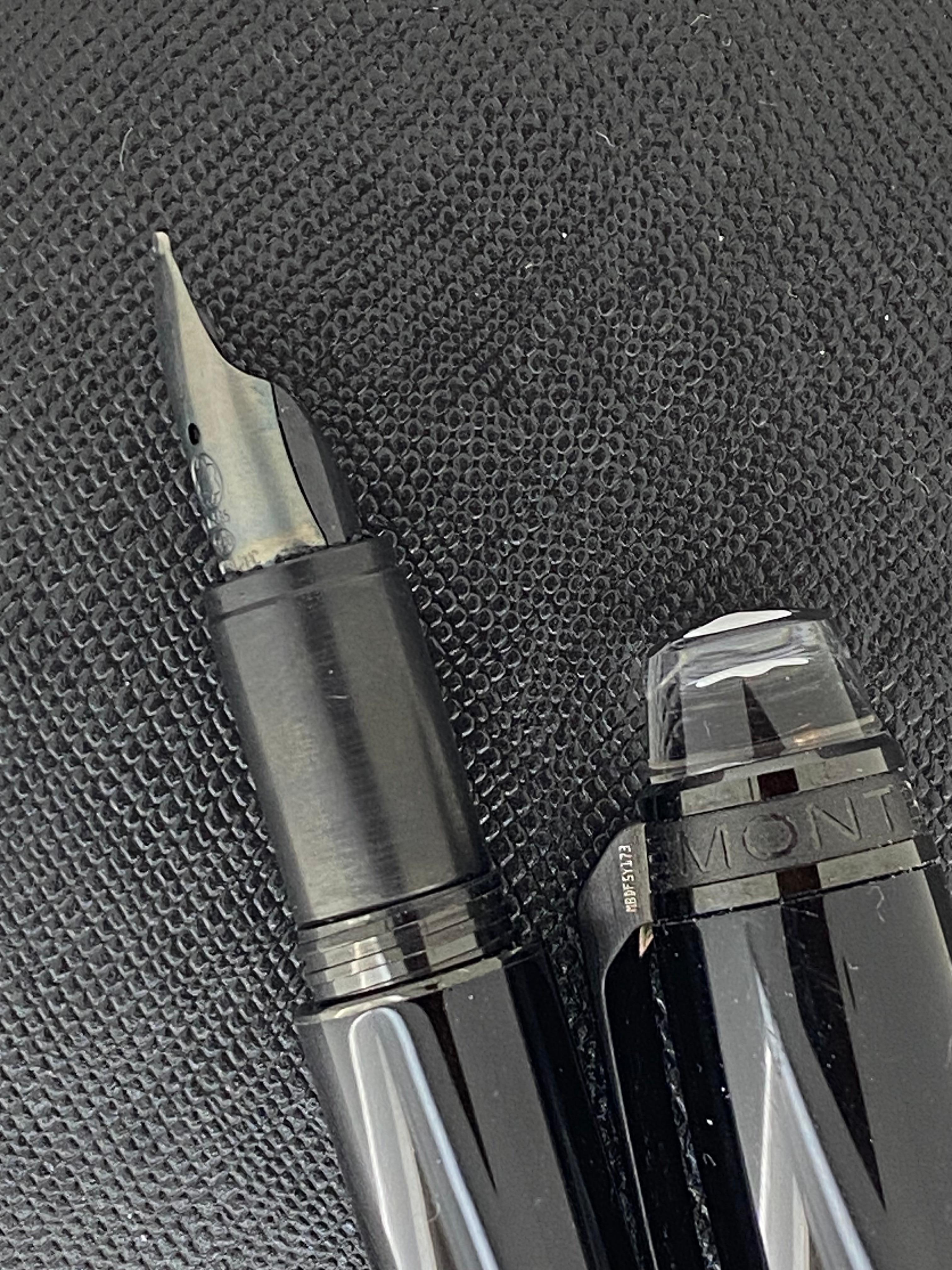 Montblanc Star Walker Urban Speed Fountain Pendentif en or 14K 585 Nib. Boîte + étui. en vente 2
