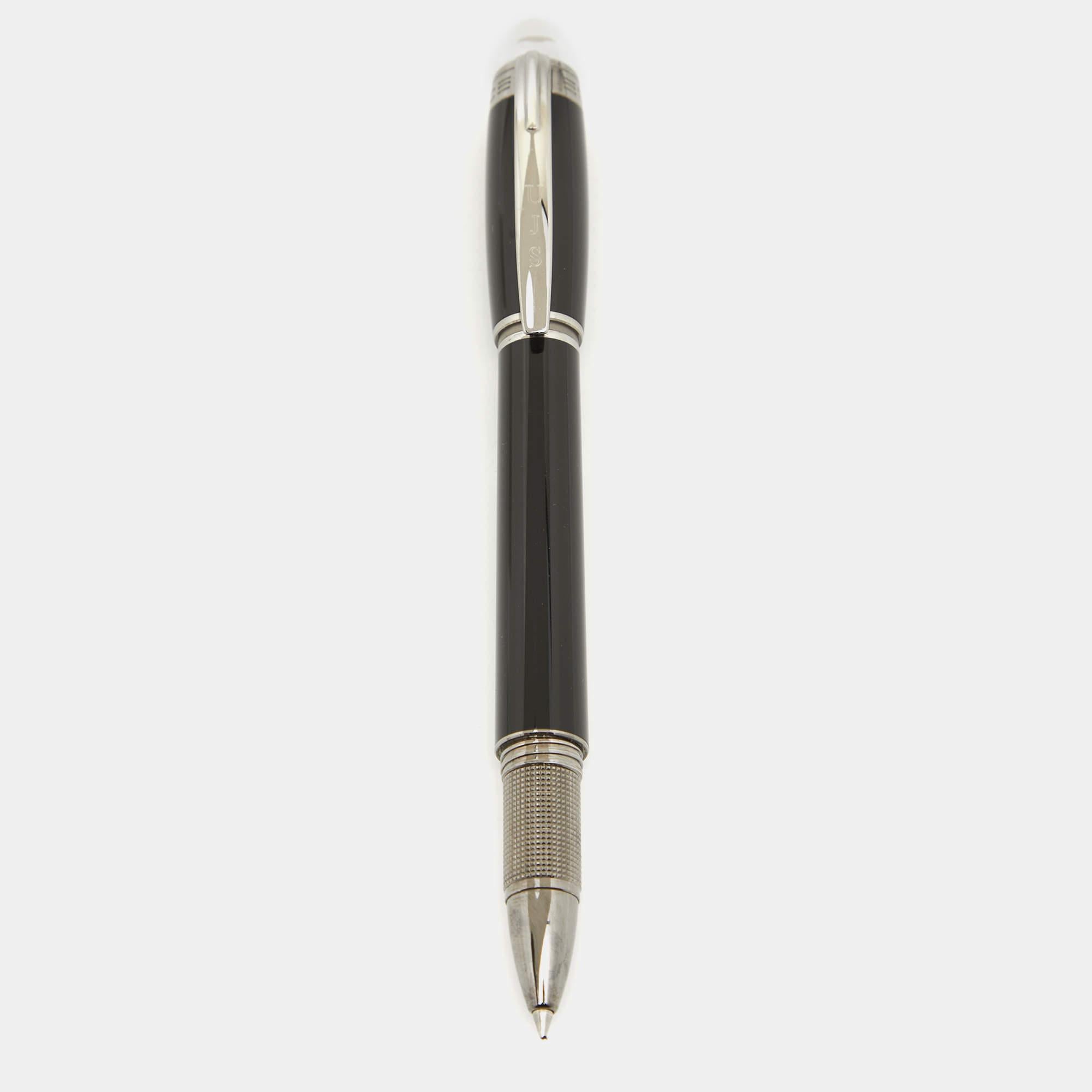 Montblanc brings you this fine rollerball pen that has been made from resin and fitted with silver tone metal. It has a pocket clip and the star logo on the cap. Filled with blue ink the pen is a creation that employs quality craftsmanship to ensure