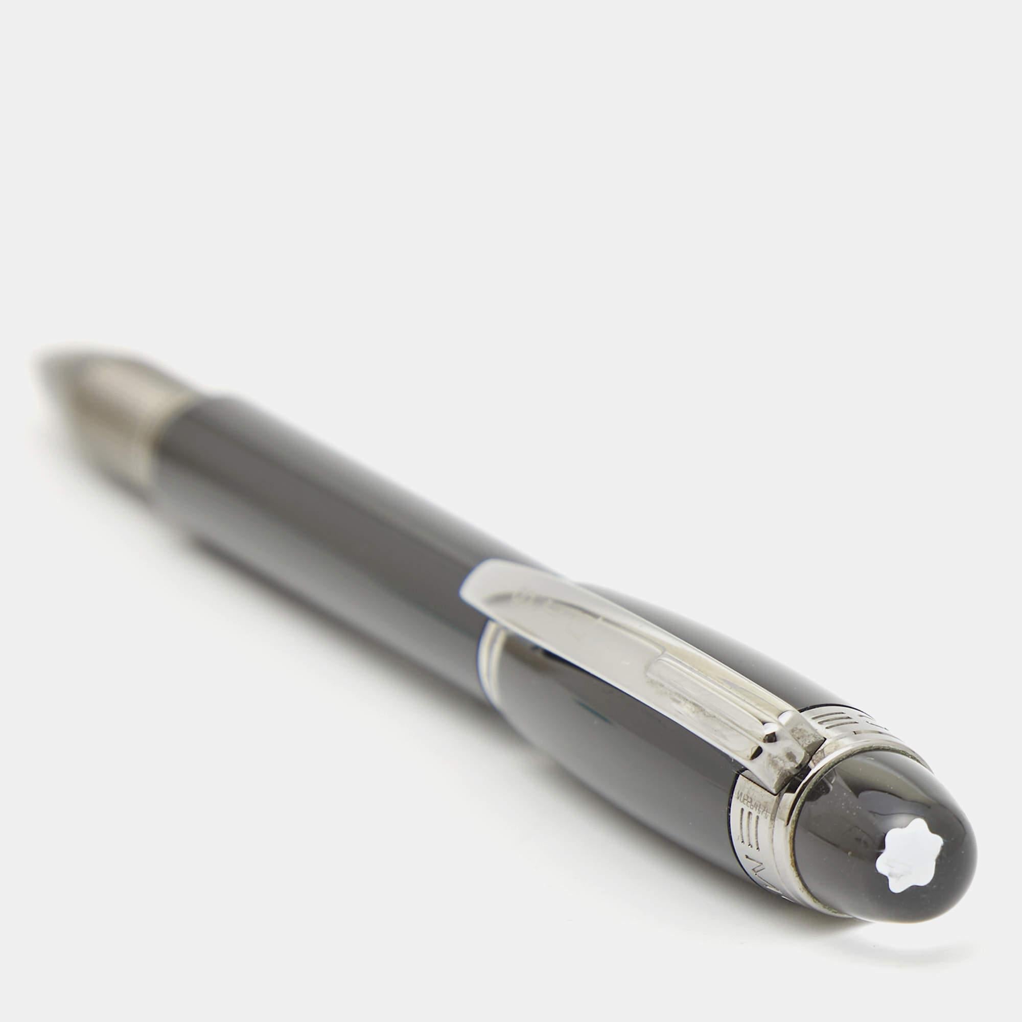 Montblanc StarWalker Black Resin Silver Tone Rollerball Pen In Good Condition In Dubai, Al Qouz 2