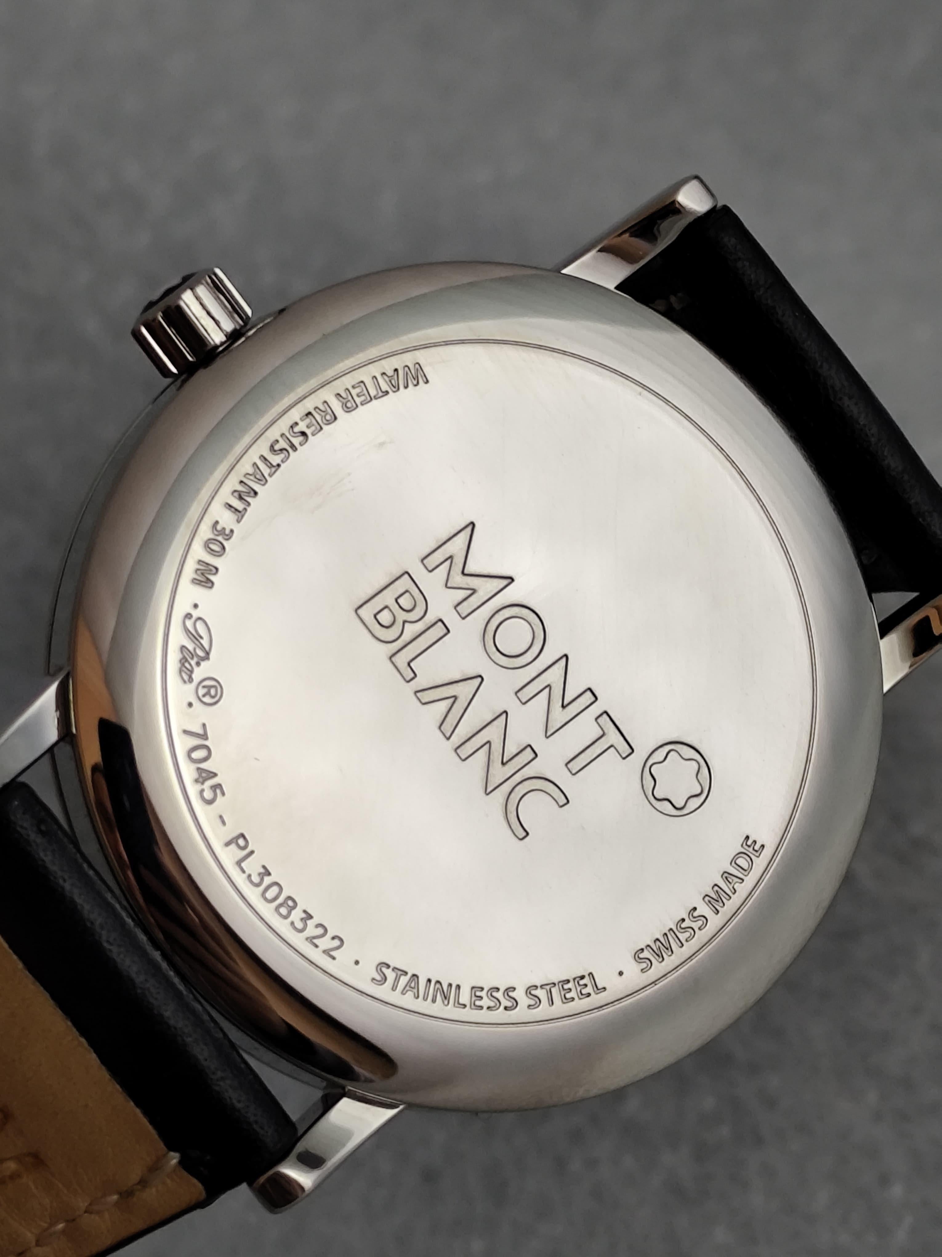 Montblanc Summit Pix 7045 Date 38mm Men's Watch For Sale 2