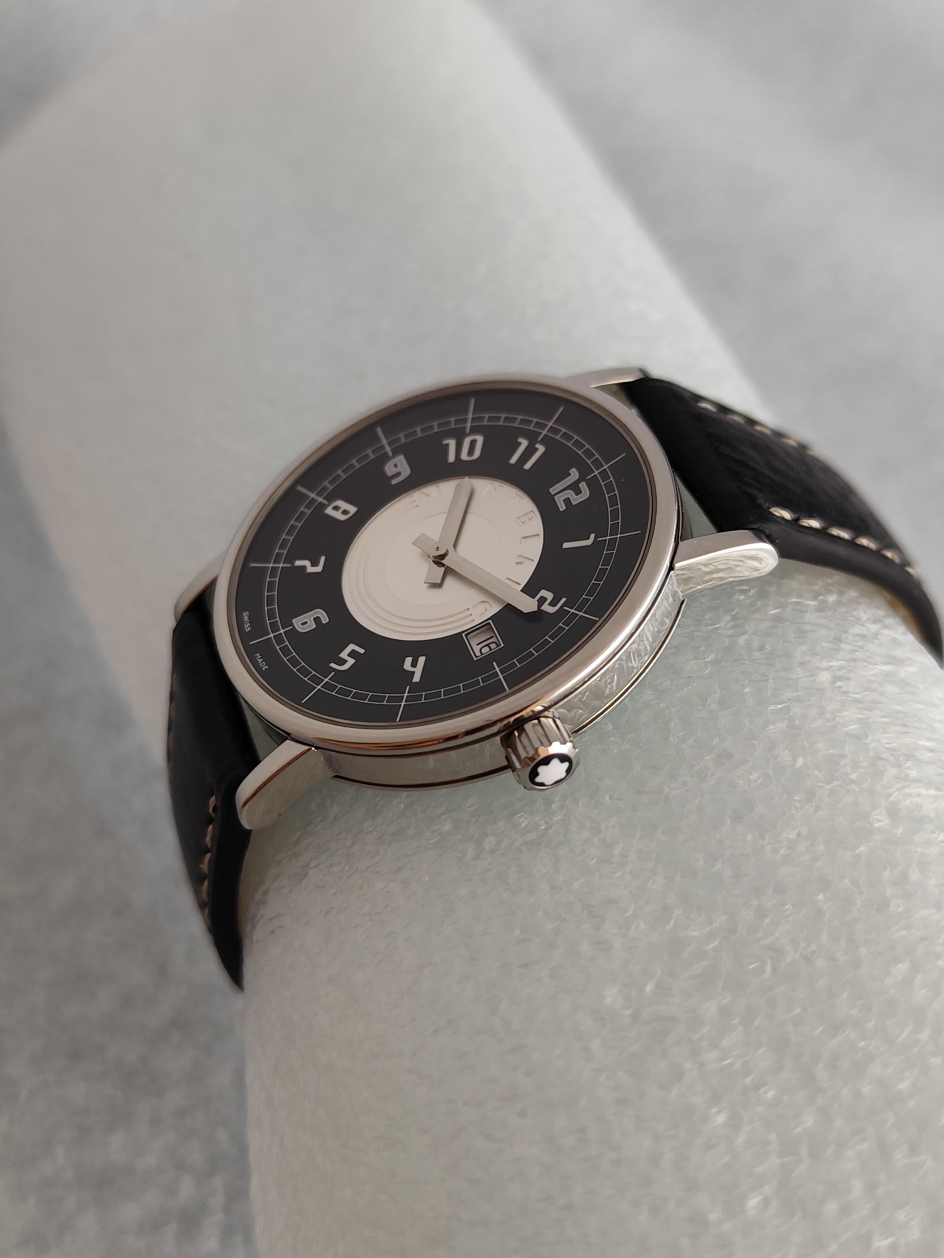 Montblanc Summit Pix 7045 Date 38mm Men's Watch For Sale 4