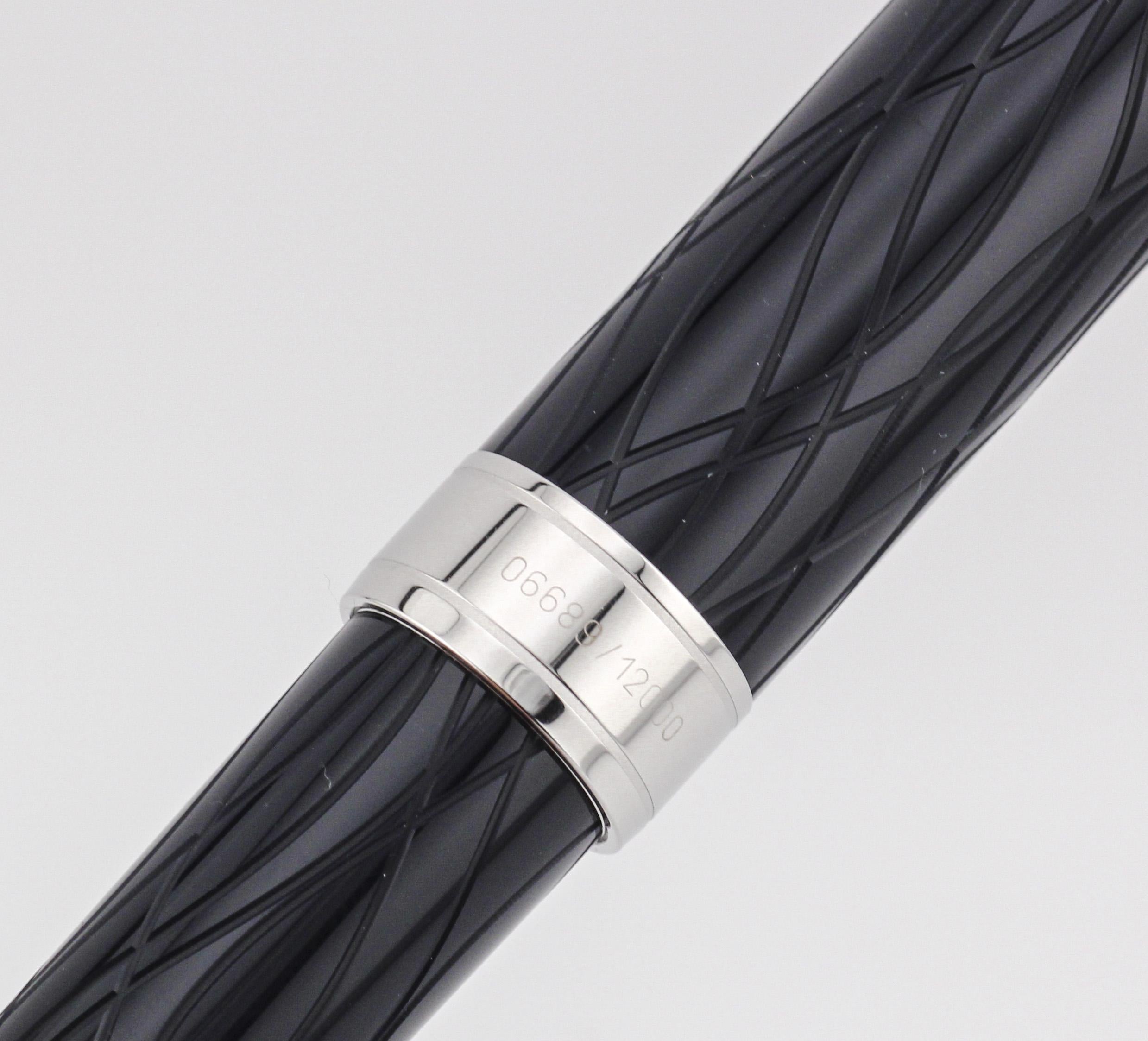 MONTBLANC Writers Edition Mark Twain Fountain Pen Limited Edition In Good Condition For Sale In Bellmore, NY
