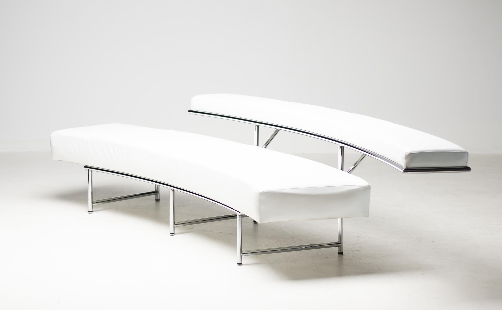 Monte Carlo Sofa in White Leather by Eileen Gray 3