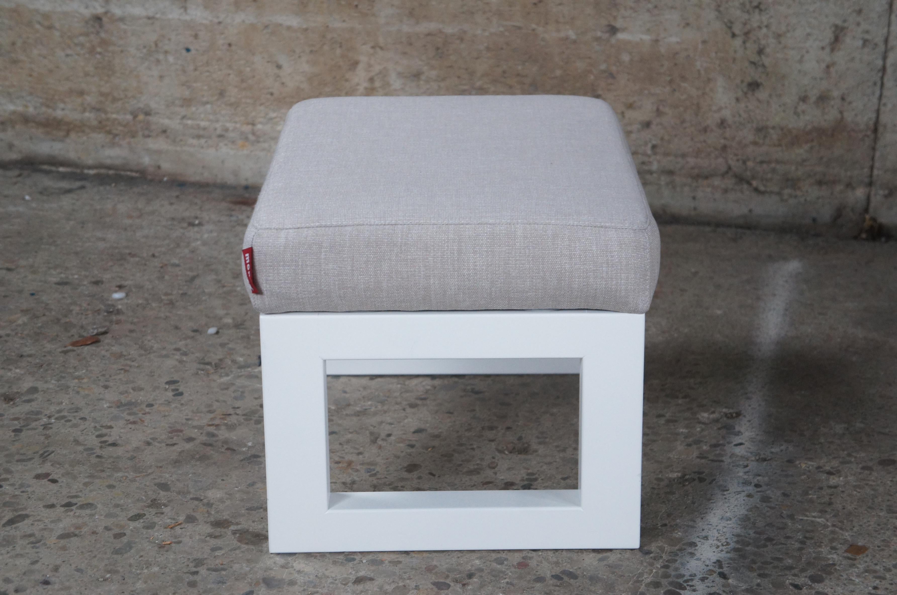 Chaise à bascule et pouf de bascule Joya Nursery de style scandinave moderne de Monte en vente 1