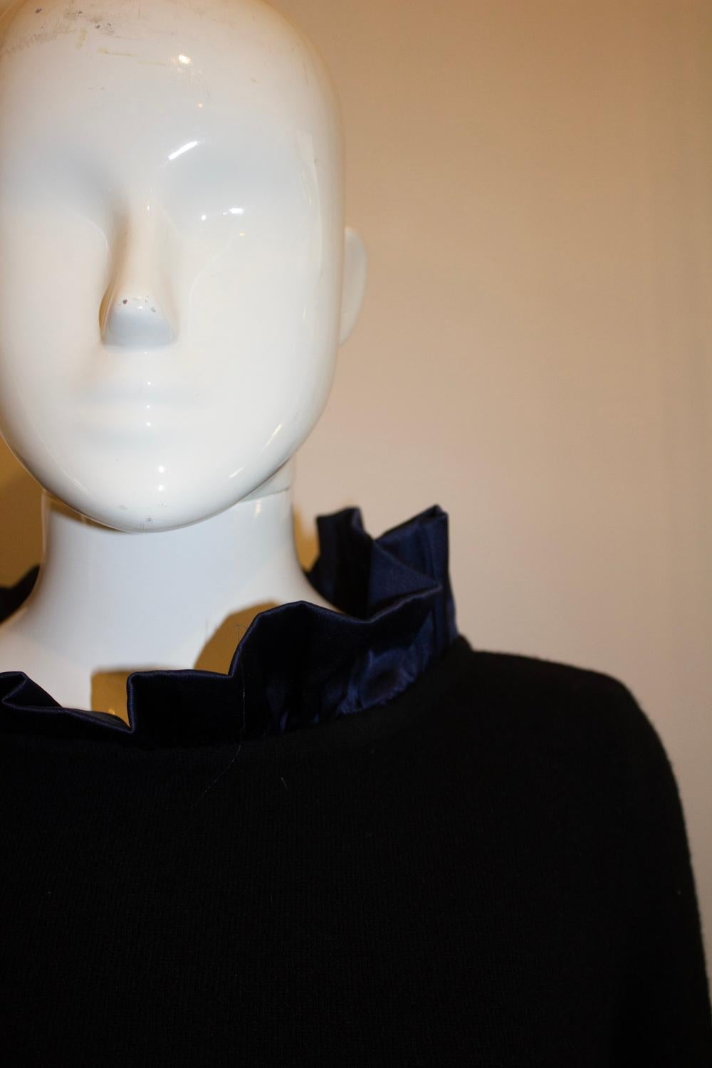 Monte Solaro - Pull en cachemire mélangé avec volants en satin en vente 2