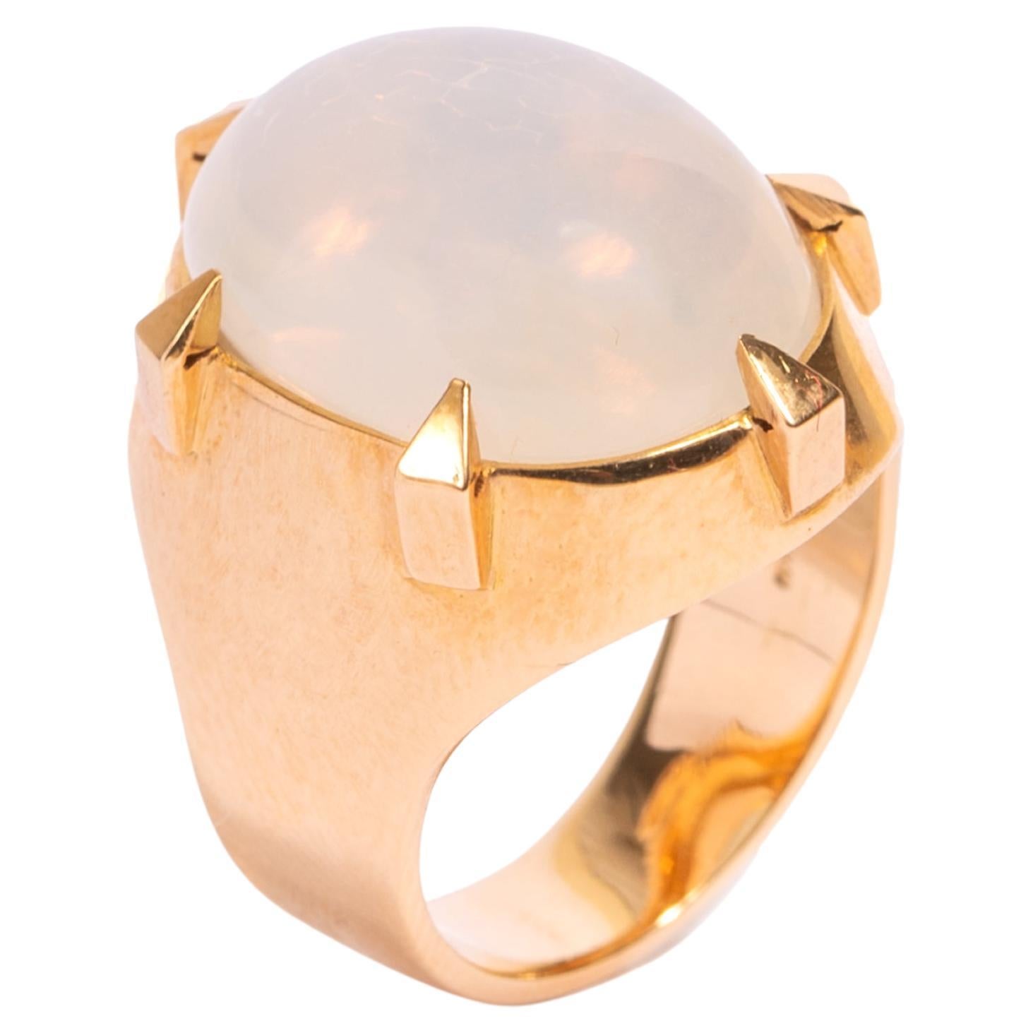 Montebello 18 Karat Yellow Gold "Maisore" Ring Oregon Opal Cobochon