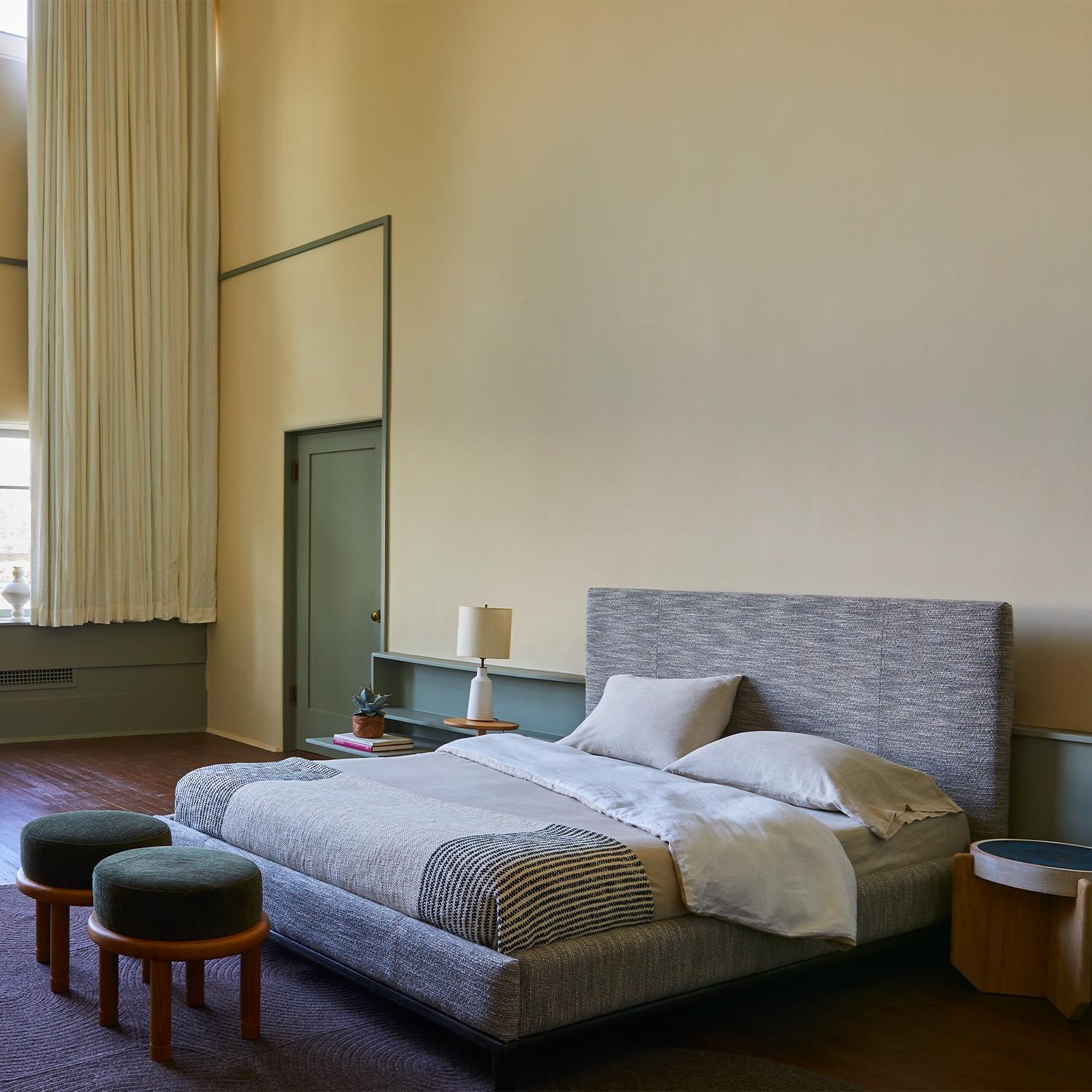 Montebello Bed by Lawson-Fenning, King In New Condition For Sale In Los Angeles, CA