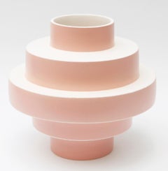 Montée, Beige handbemalte Keramikskulptur, Zeitgenössisches Design, Made in Italy