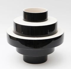 Montée, Black Hand-Painted Ceramic Sculpture, Contemporary Design, Made in Italy