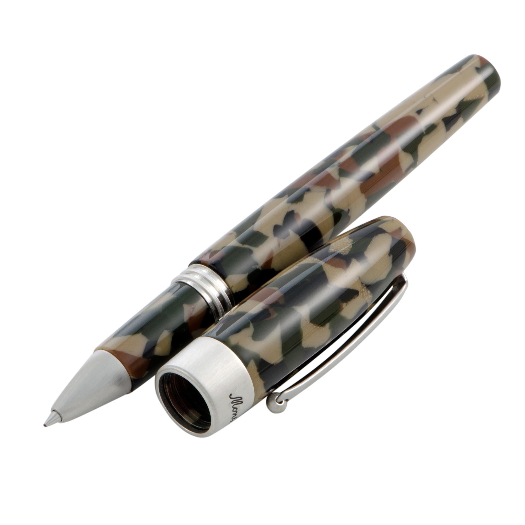 An exceptional fusion of superb technical quality and intriguing design, this exquisite rollerball pen that is created by Montegrappa is an item of both aesthetic and practical value. The pen is presented in an interesting tin box that resembles