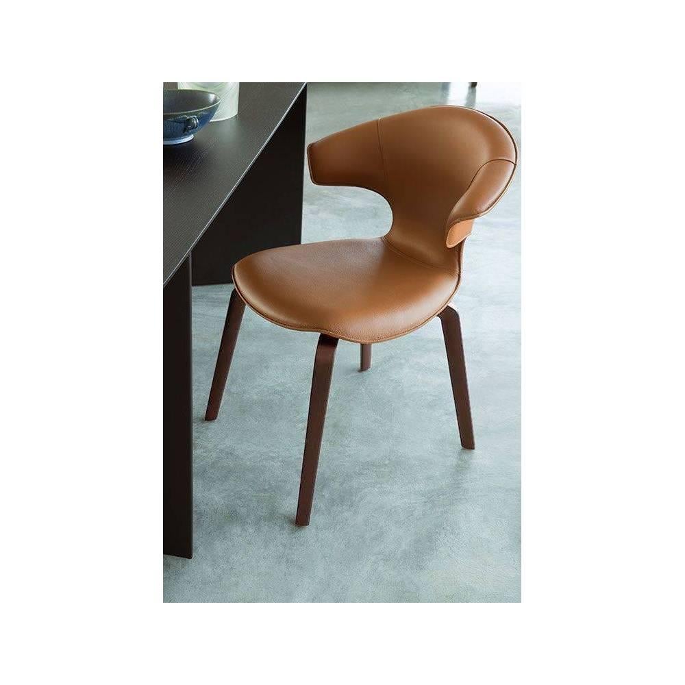 Modern Montera Chair with Arms in Genuine Leather Pelle SC 66 India Light Brown For Sale