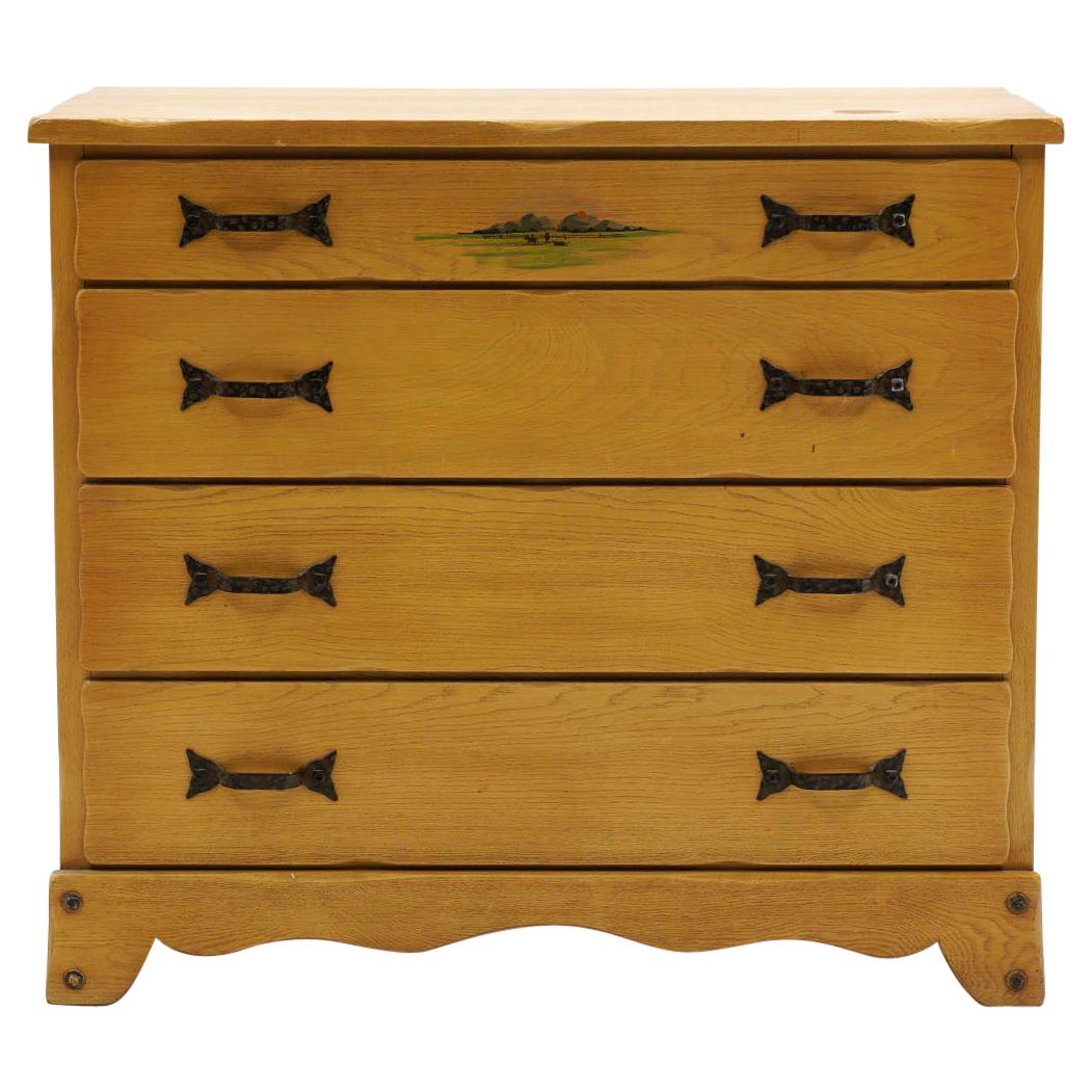 Commode à quatre tiroirs de Monterey, motif occidental peint à la main, en chêne fait main en vente