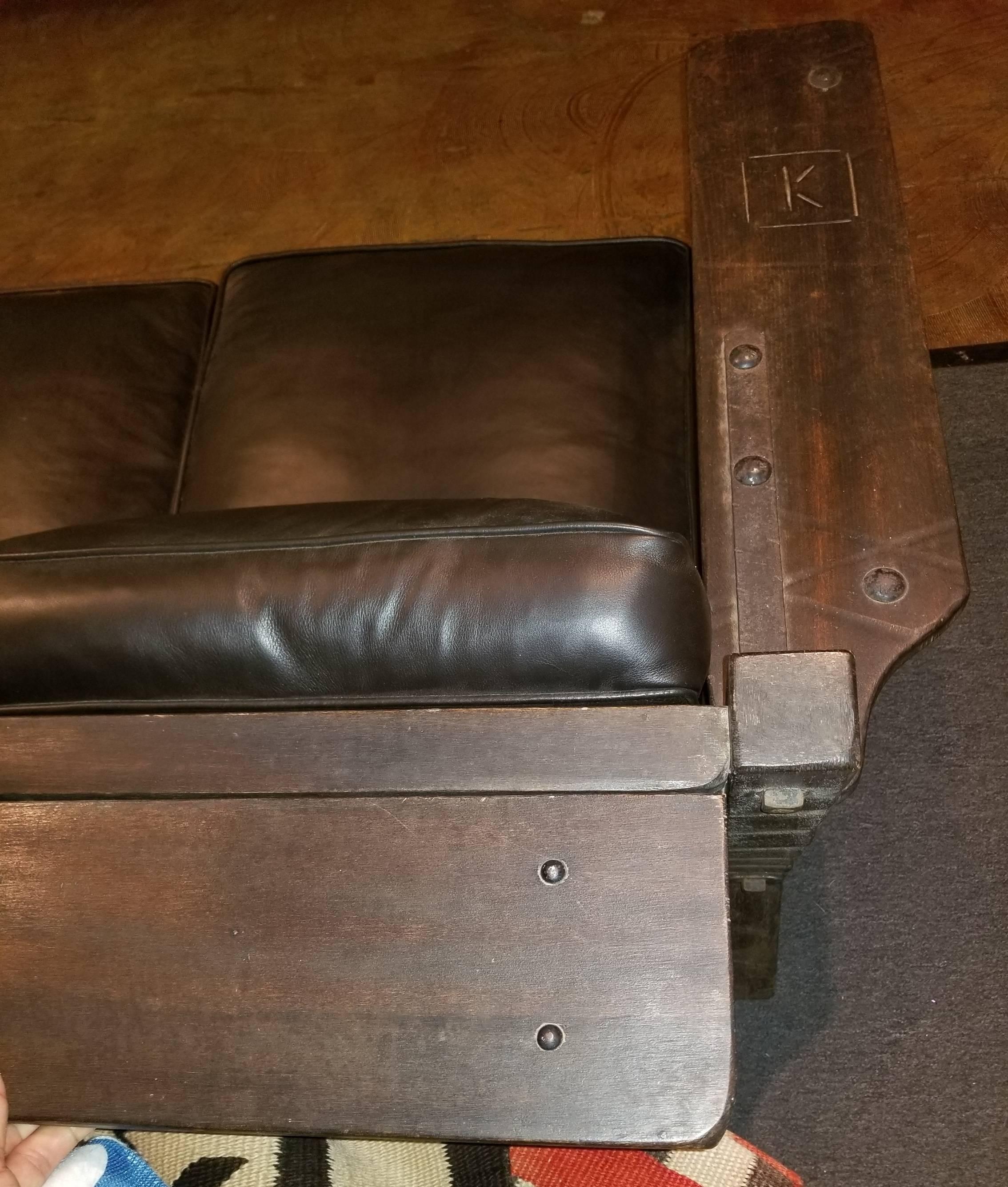 Monterey Leather Sofa 9