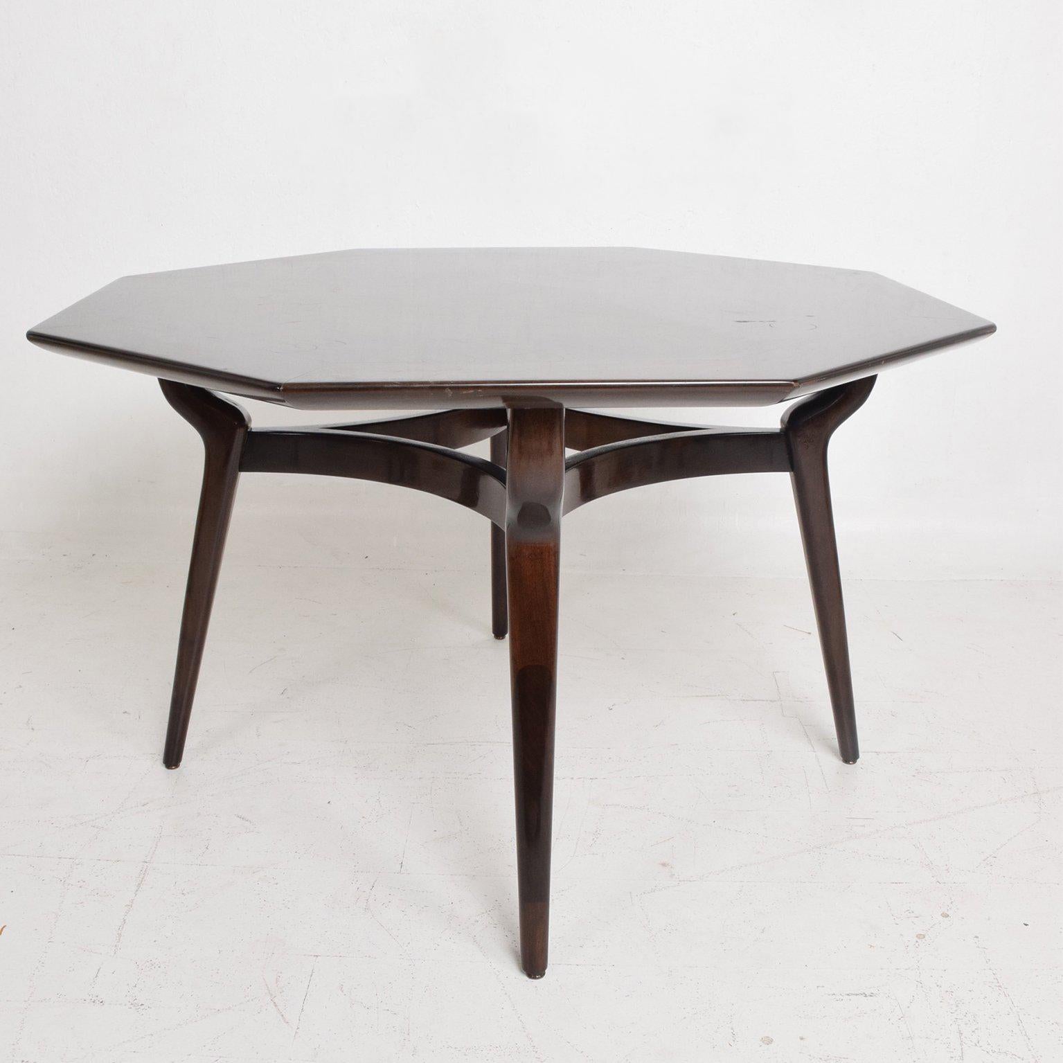 Monteverdi and Young Walnut Dining or Office Table Octagon Shape In Good Condition In Chula Vista, CA