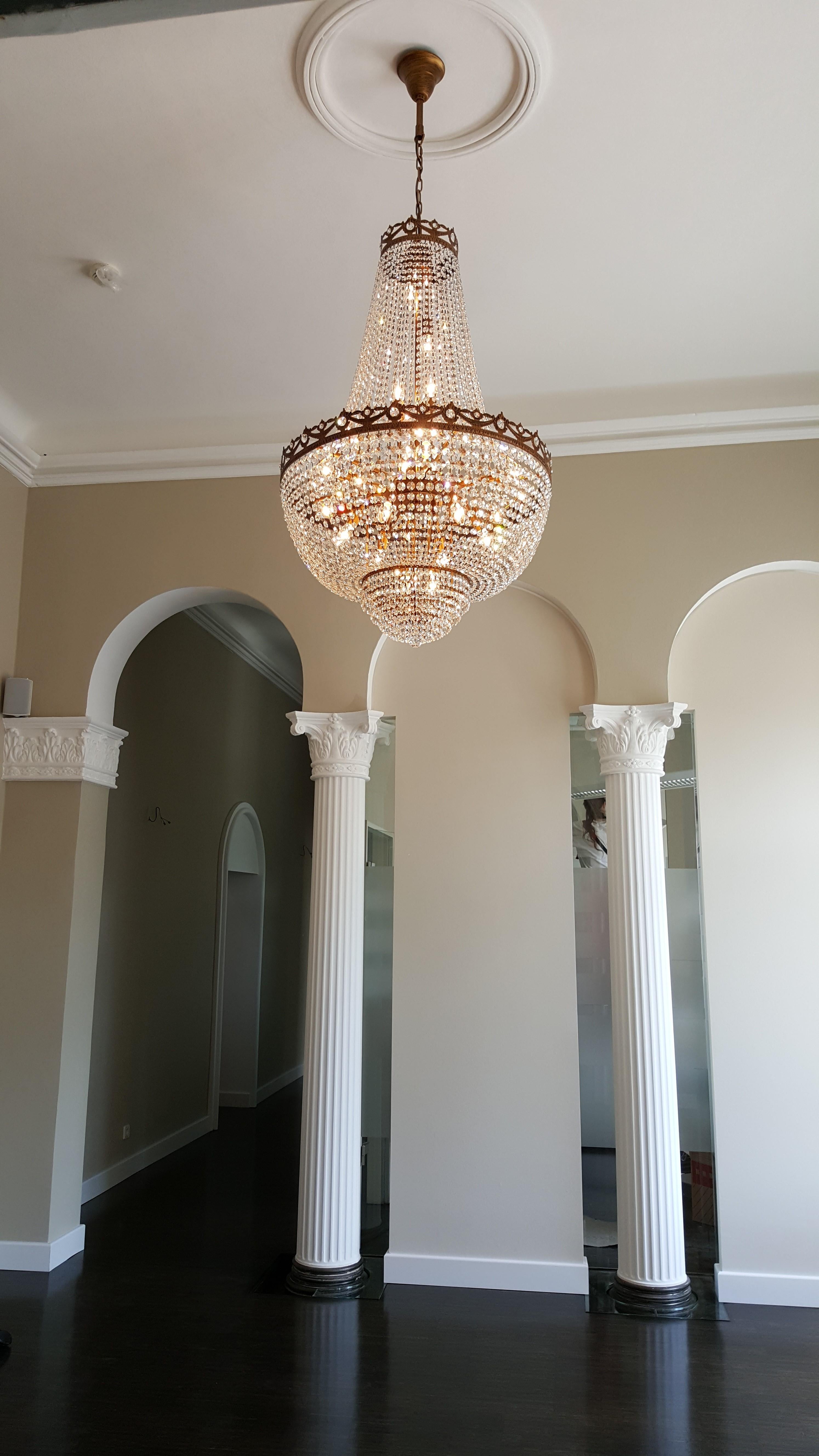 Contemporary Montgolfiè Antique Lok Crystal Chandelier Empire Sac a Pearl Lamp Chateau New For Sale