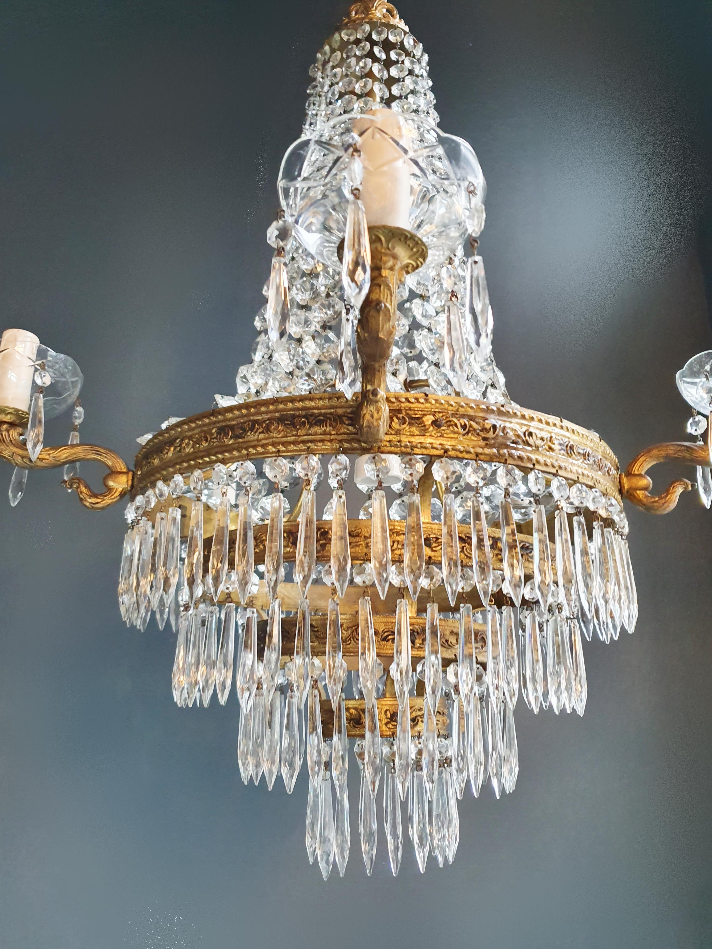 Lovingly Restored Antique Chandelier: Rekindled Beauty from Berlin

This meticulously restored antique chandelier, crafted with care in Berlin, has been reimagined to grace your space with its timeless charm. With meticulous attention to detail, it