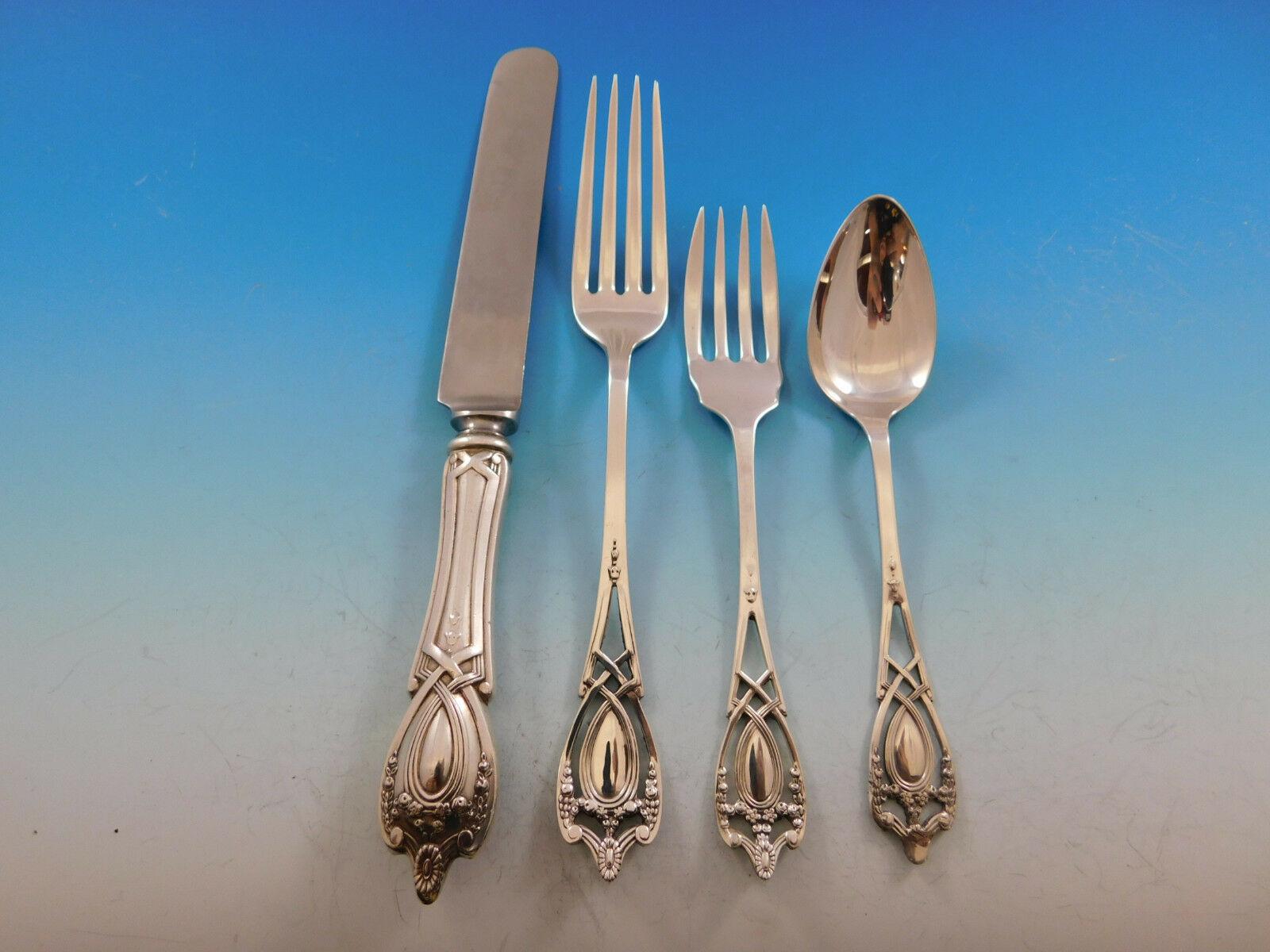 Monticello by Lunt Sterling Silver Flatware Set for 12 Service 100 Pieces In Excellent Condition In Big Bend, WI