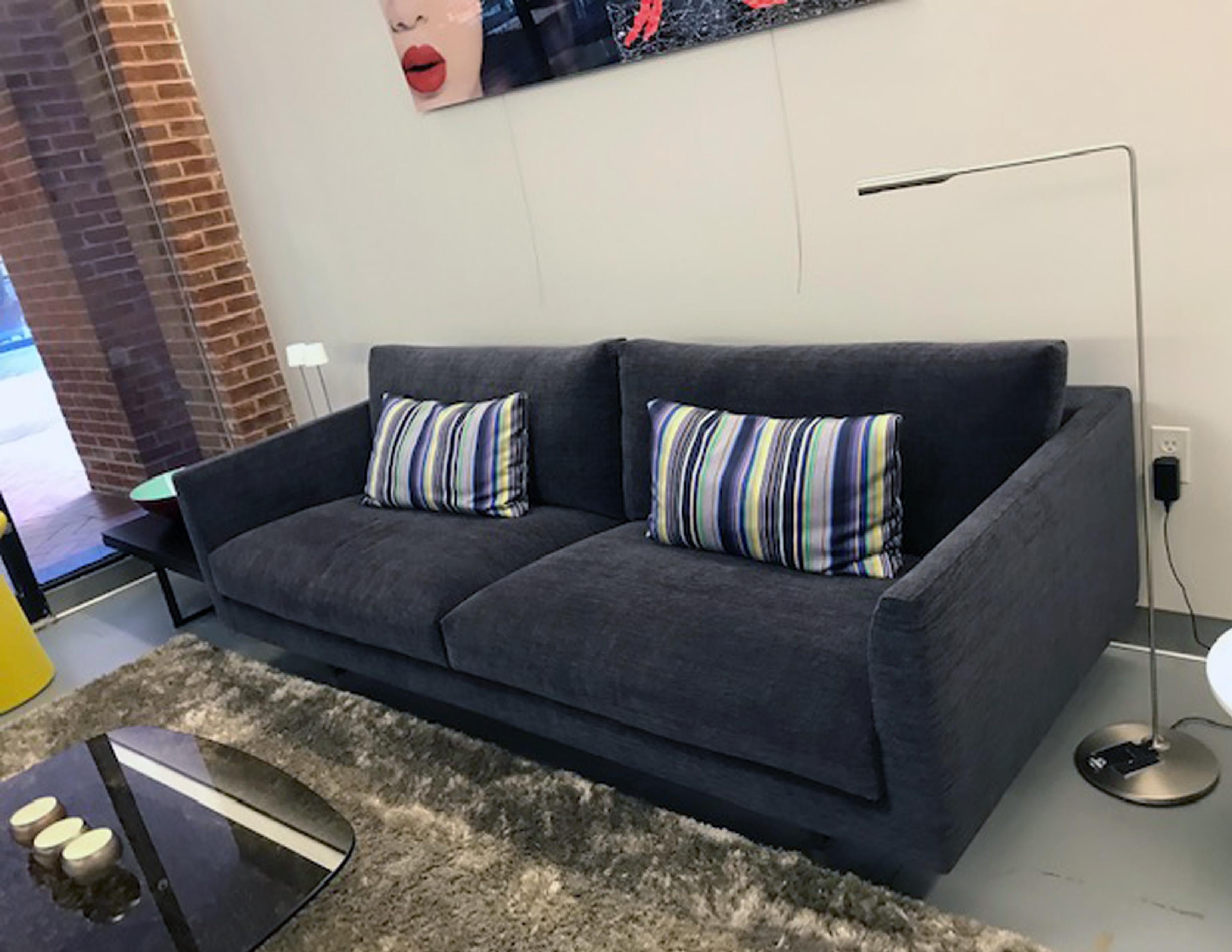 Contemporary Montis Axel 3.5 Seater Fabric Sofa