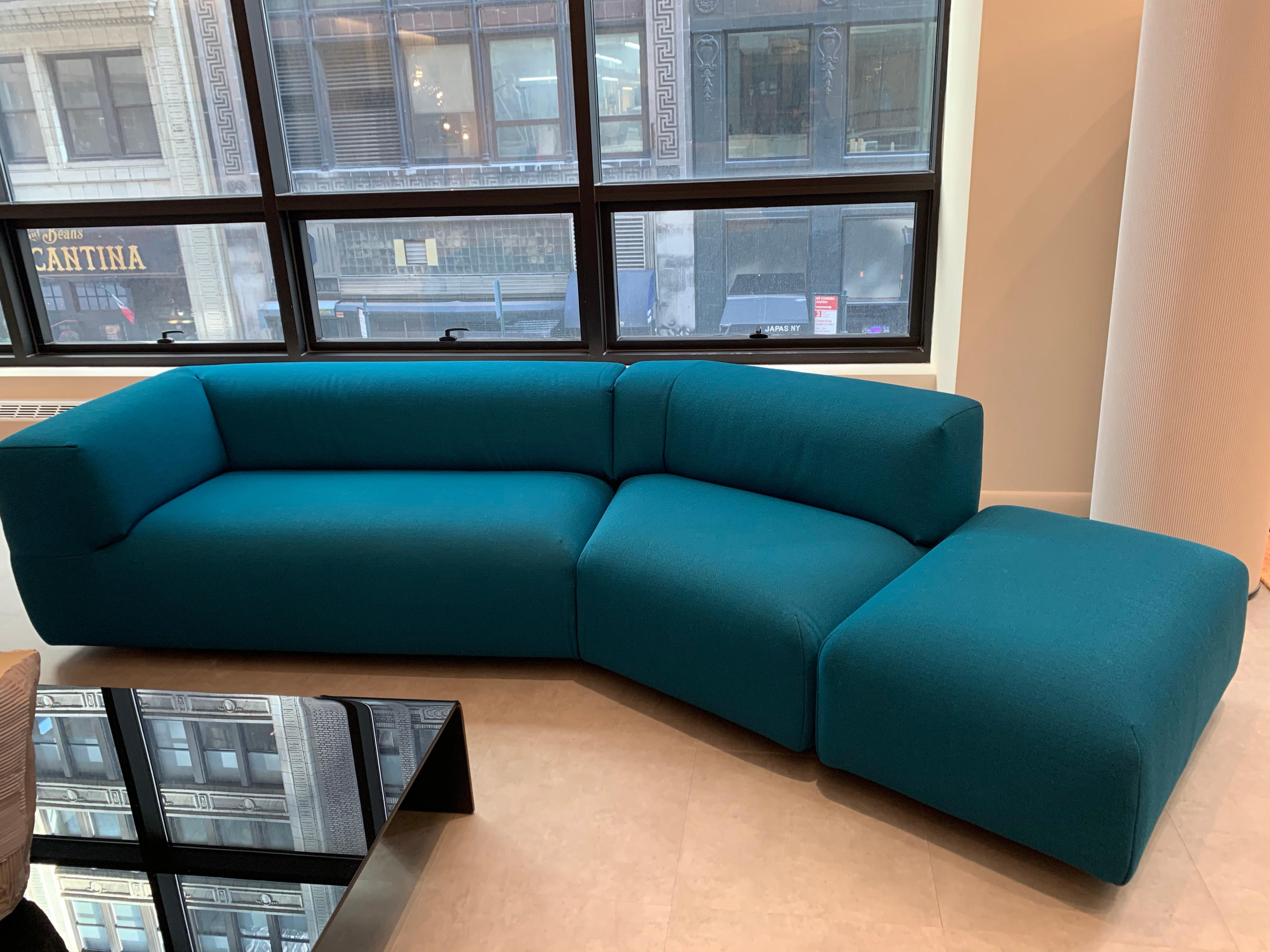 Montis Aztec 2.5-Seat Sofa Upholstered in Raf Simons Fabric in Stock In Excellent Condition In New York, NY