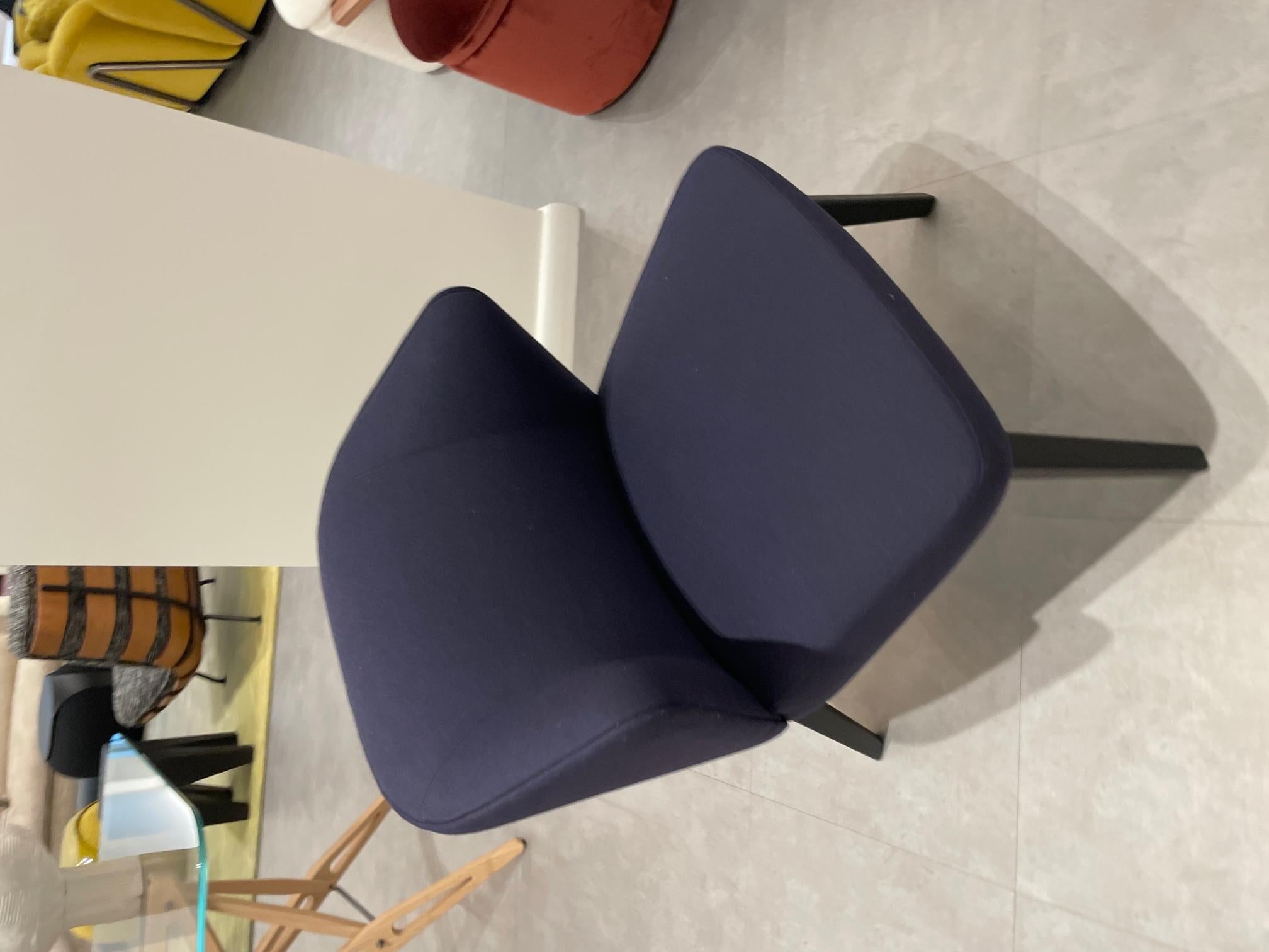 Montis Back Me Up Salon  Club Chair Designed by Arian Brekveld IN STOCK For Sale 9
