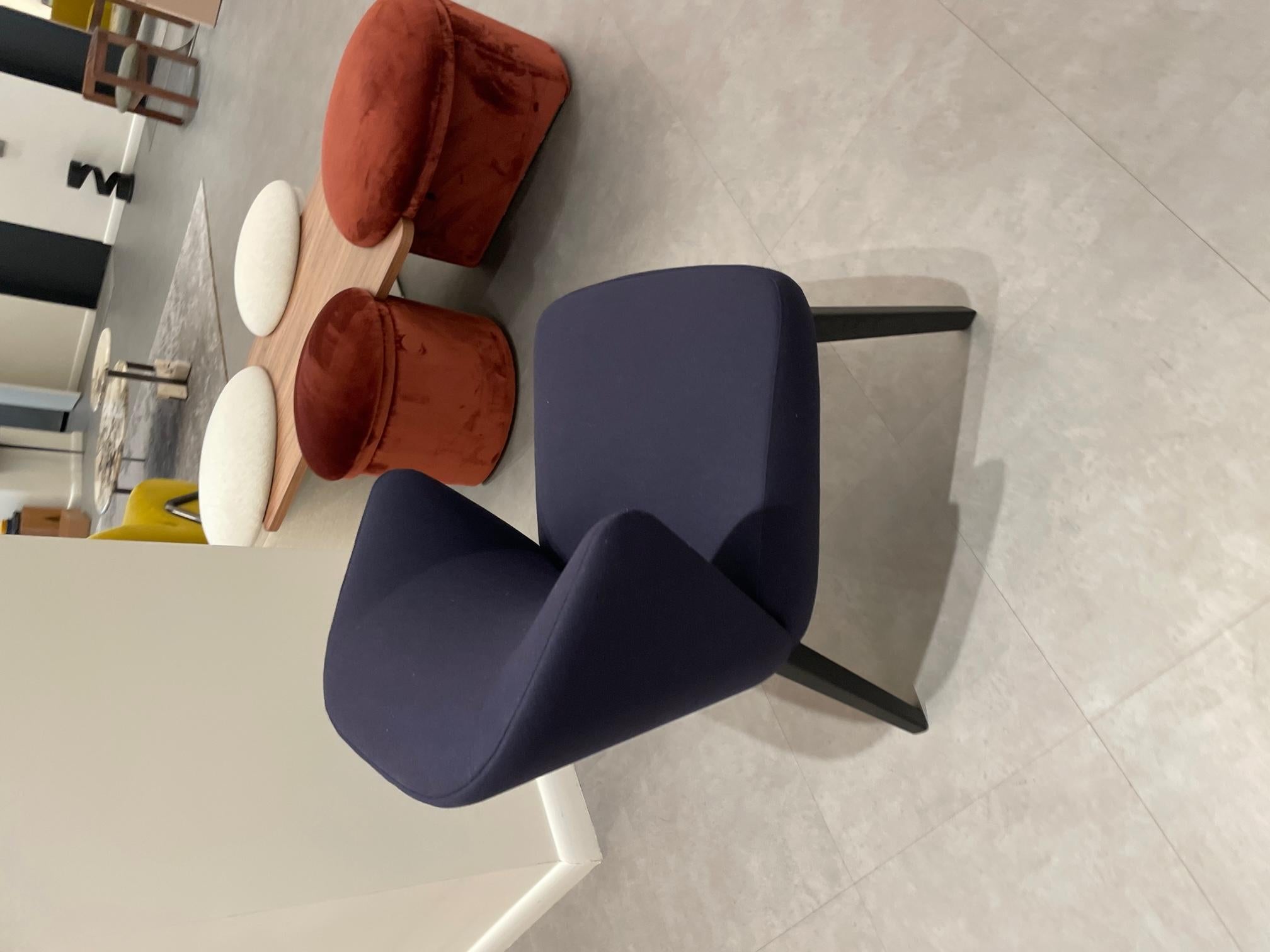 Montis Back Me Up Salon  Club Chair Designed by Arian Brekveld IN STOCK For Sale 12