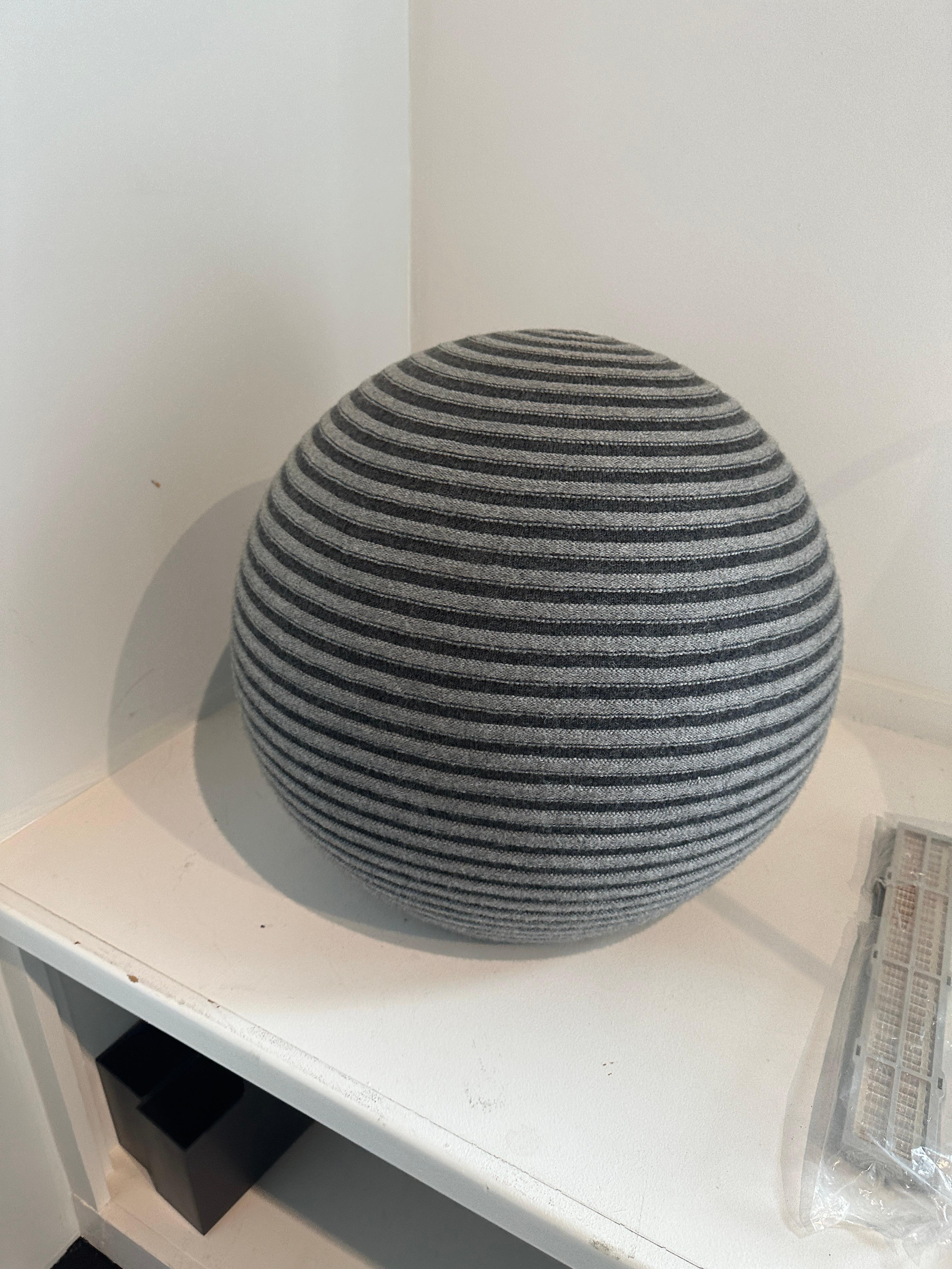 Contemporary Montis Beanie Pouf IN STOCK