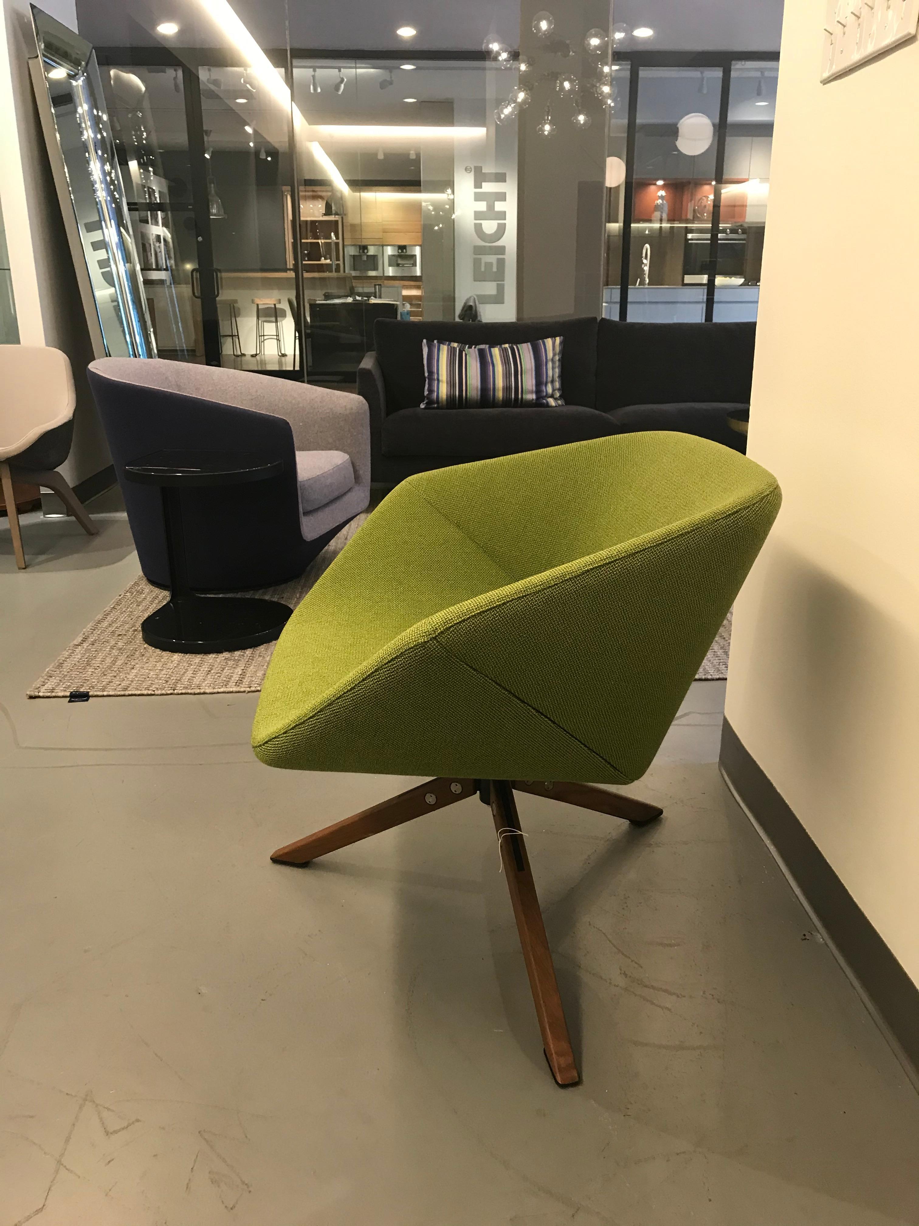 montis ella chair