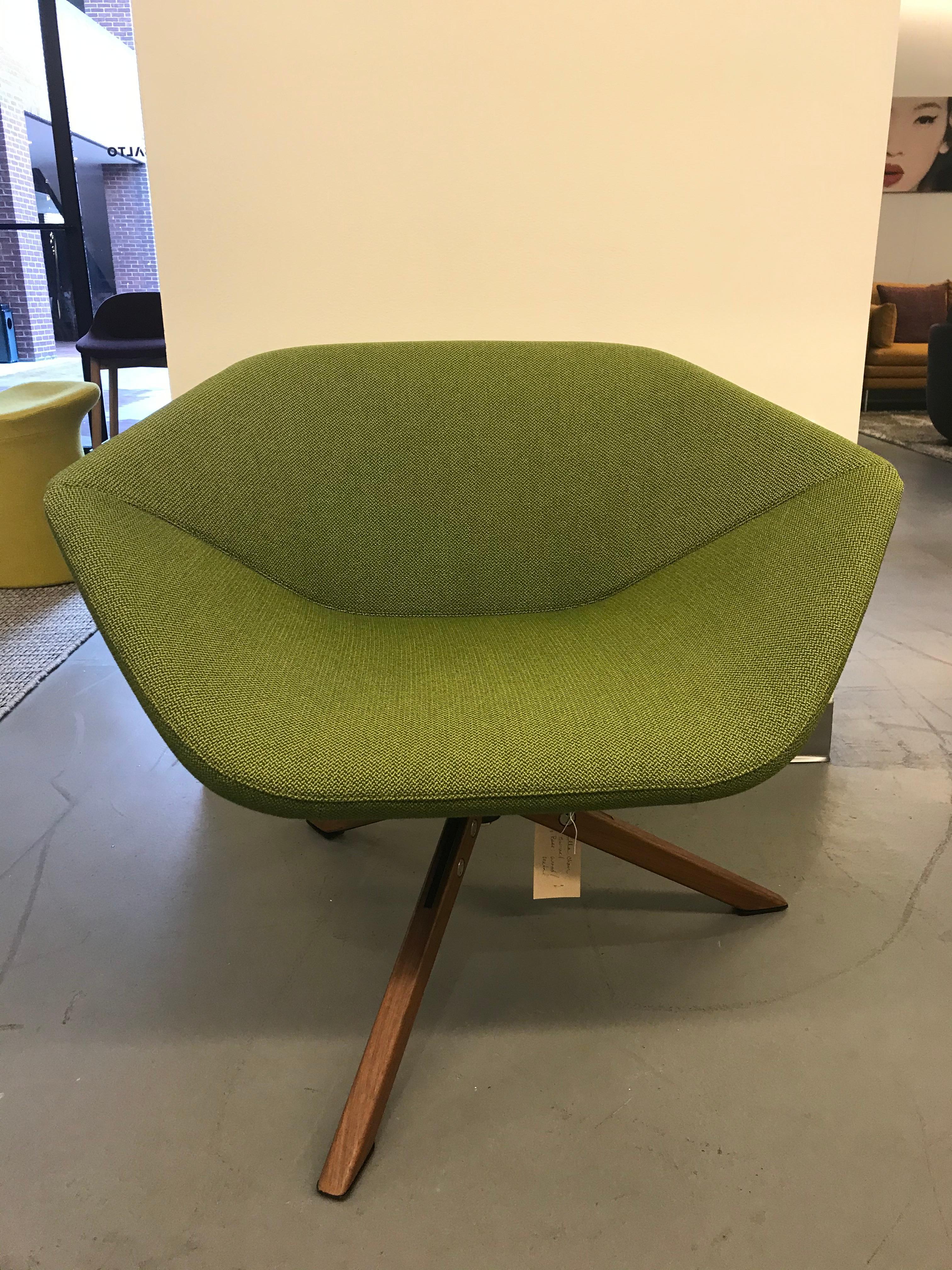 Modern Montis Green Ella Chair