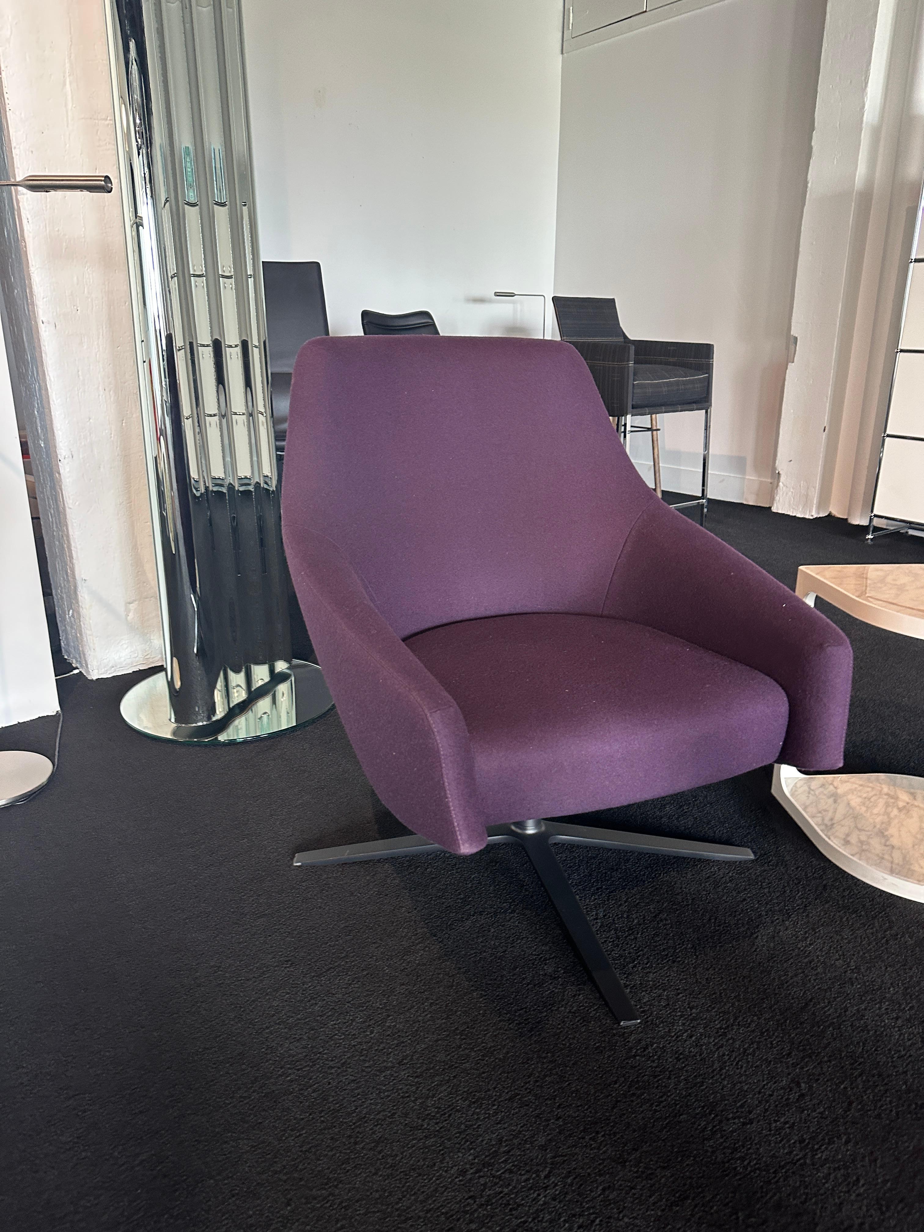 Montis Puk Low designed by Simon Pengelly in STOCK in vendita 1