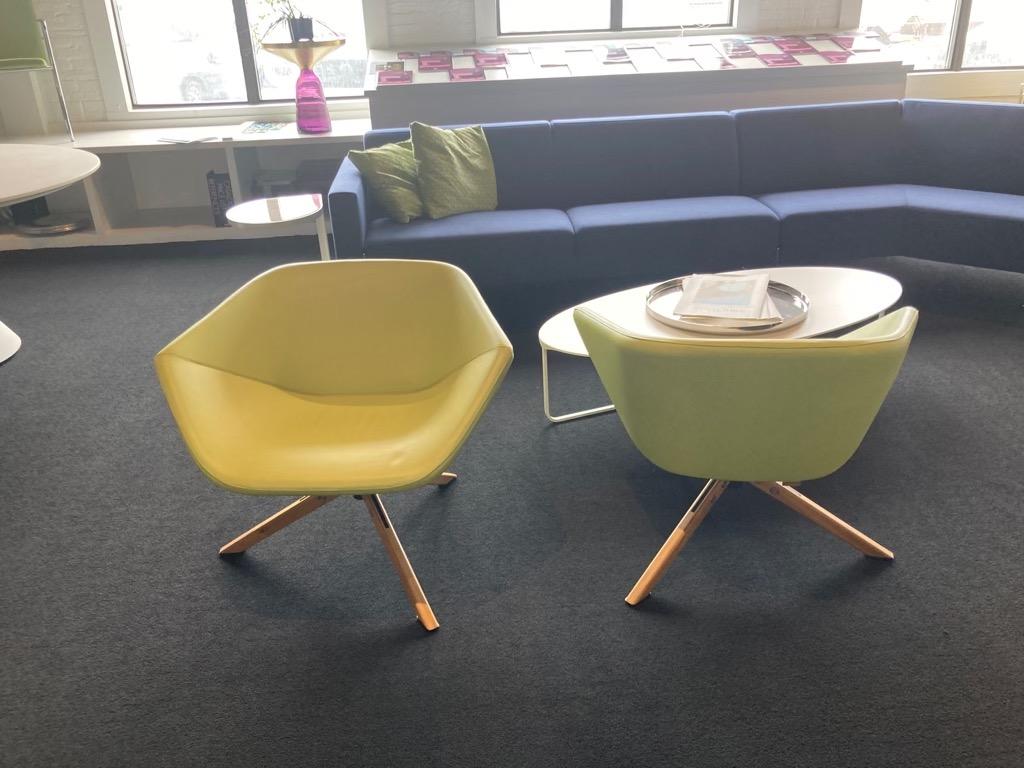 Montis Set of Two Ella Green Leather Lounge Chairs in STOCK by Niels Bendtsen 6