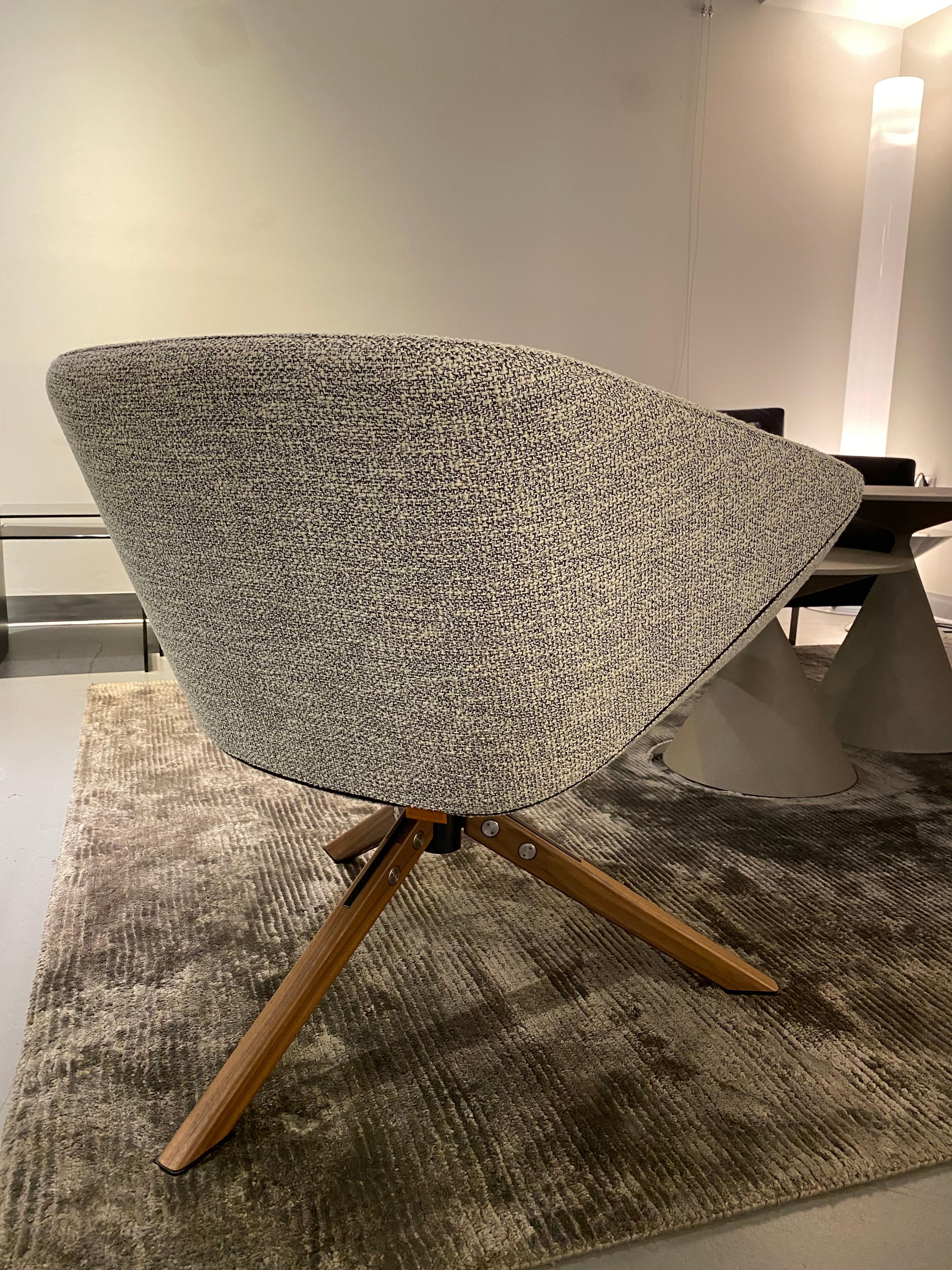 Contemporary Montis Set of Two Ella Swivel Lounge Chairs Designed by Niels Bendtsen.