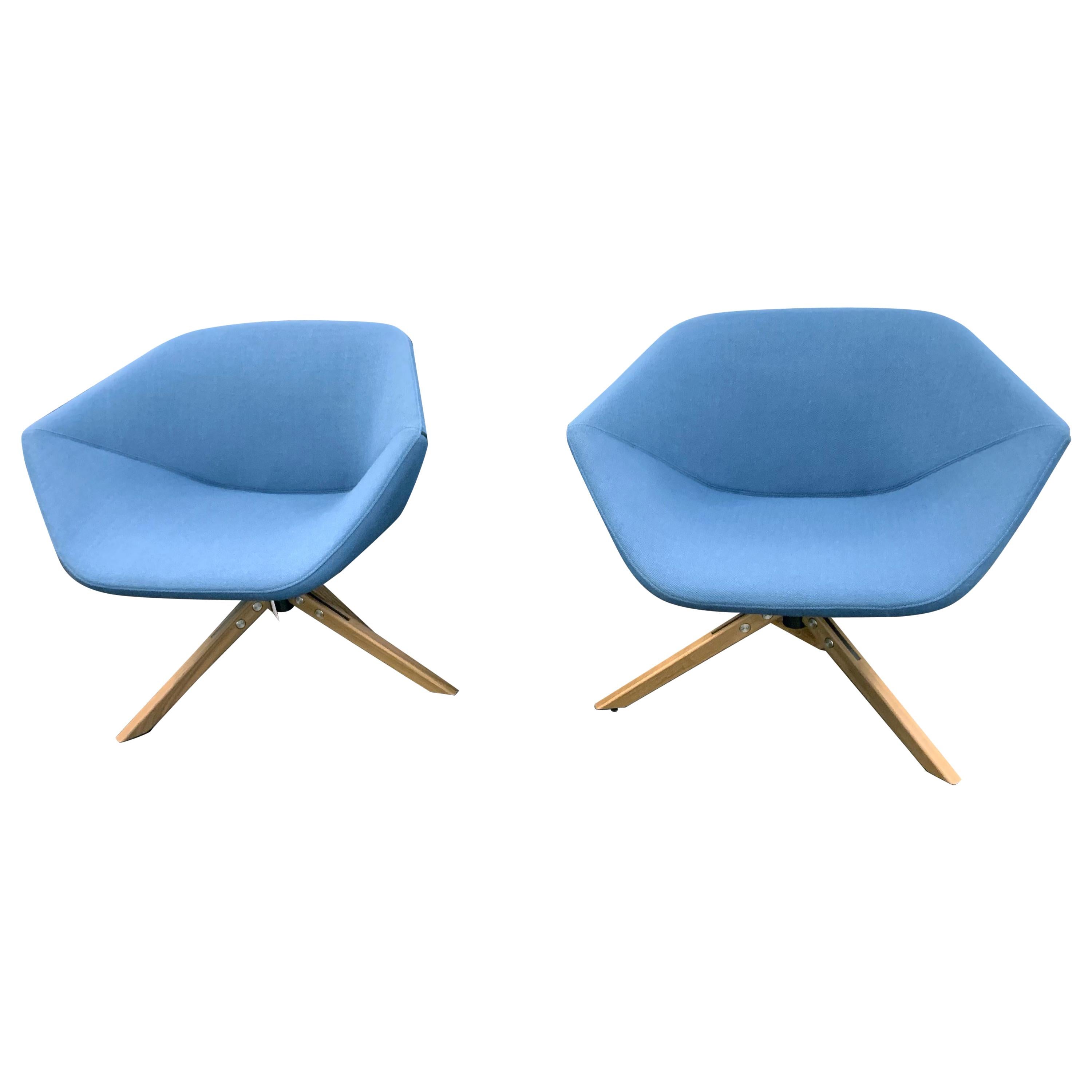 Montis Set of Two Blue Swivel Lounge Ella Chairs