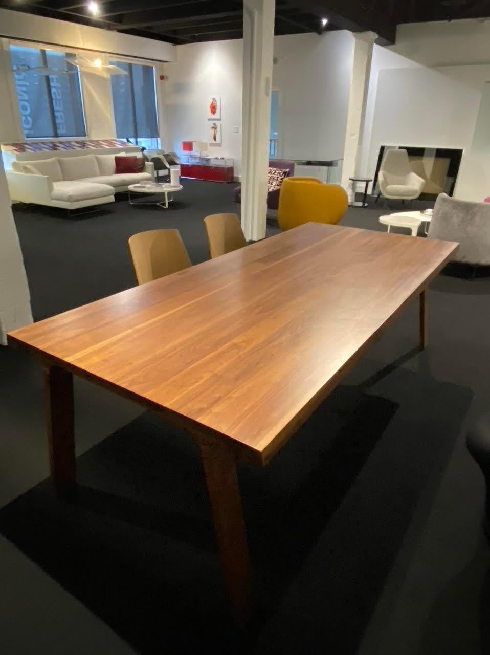 Montis Solid wood Walnut Table 3