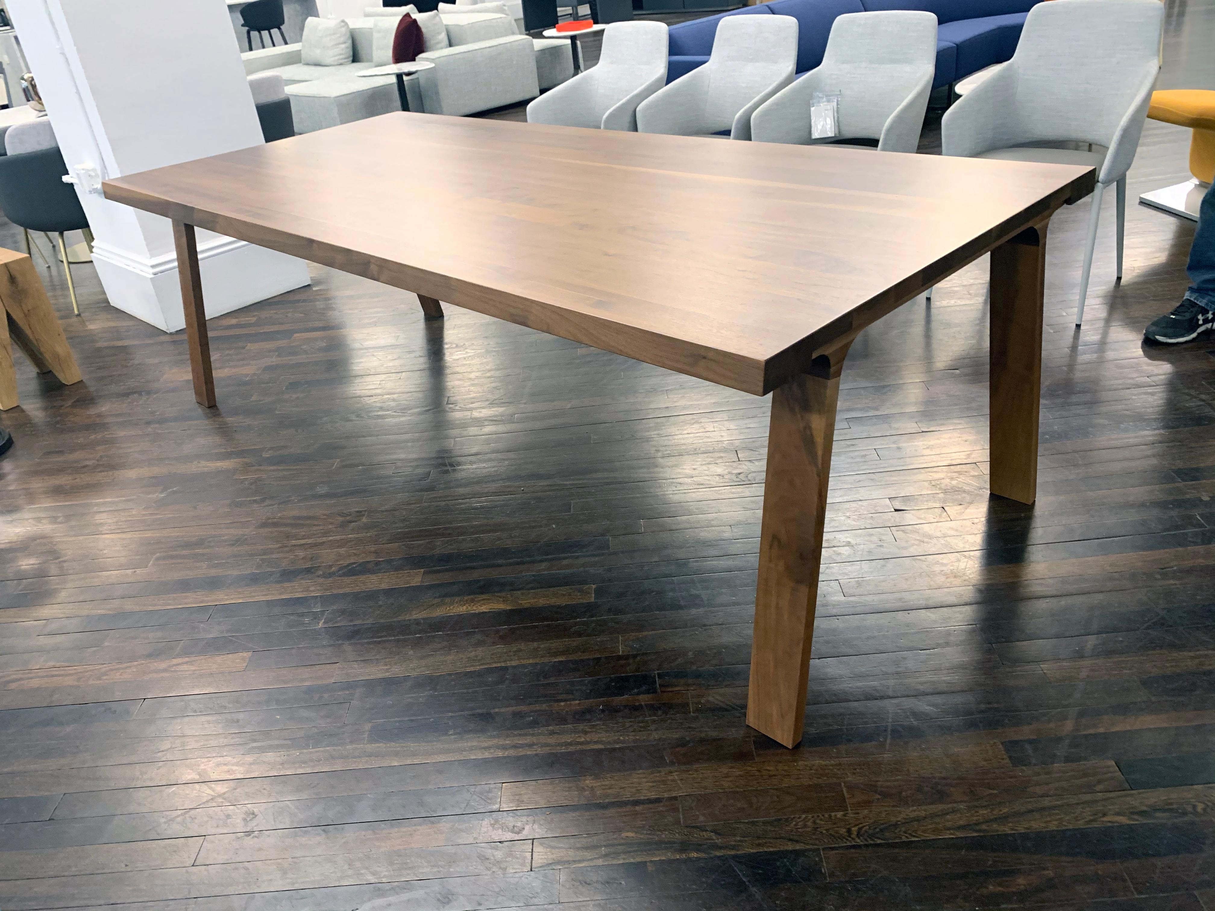 Montis Solid wood Walnut Table In Excellent Condition In New York, NY