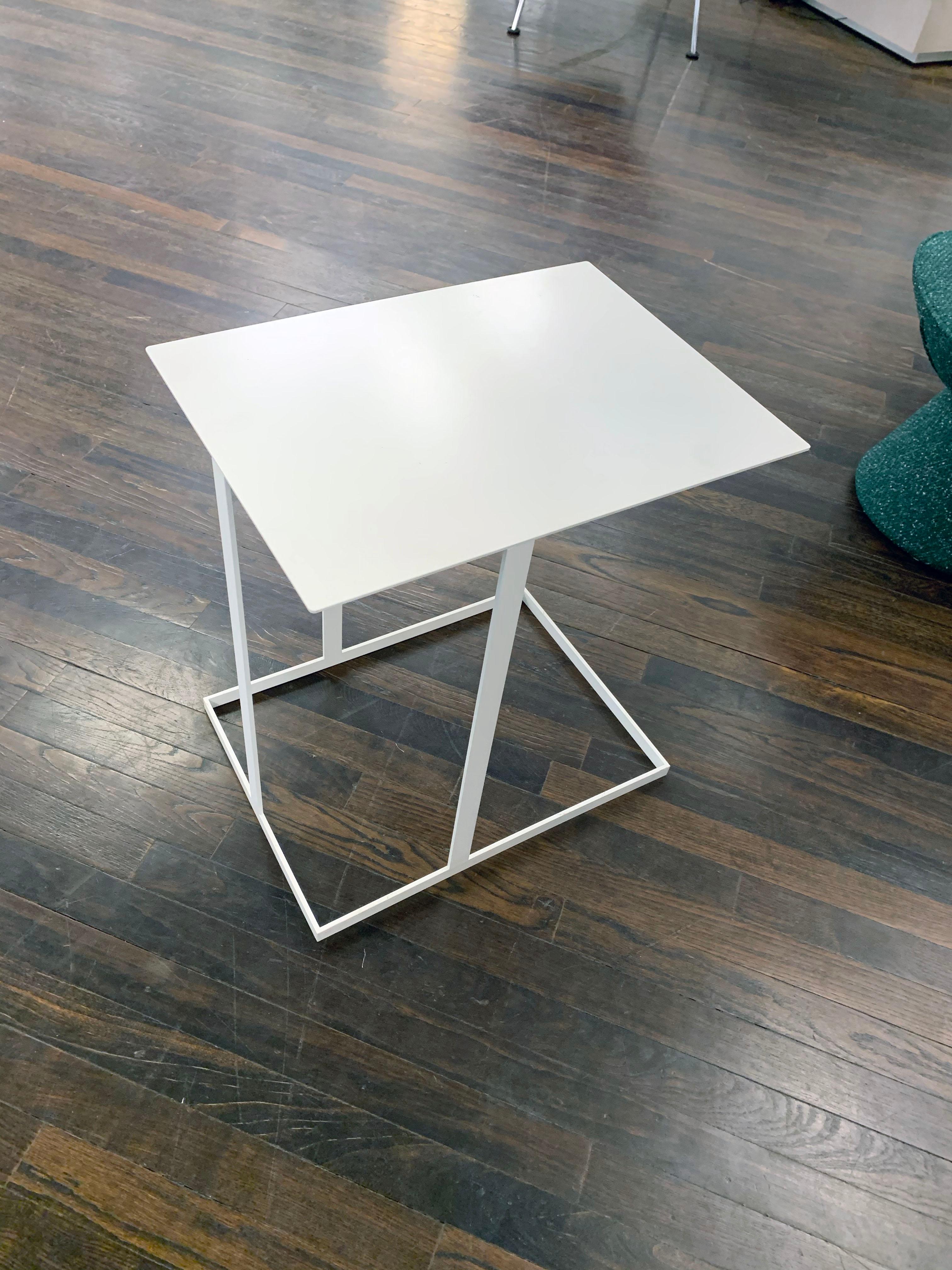 Montis White Annex Multifunctional Side Table For Sale 1