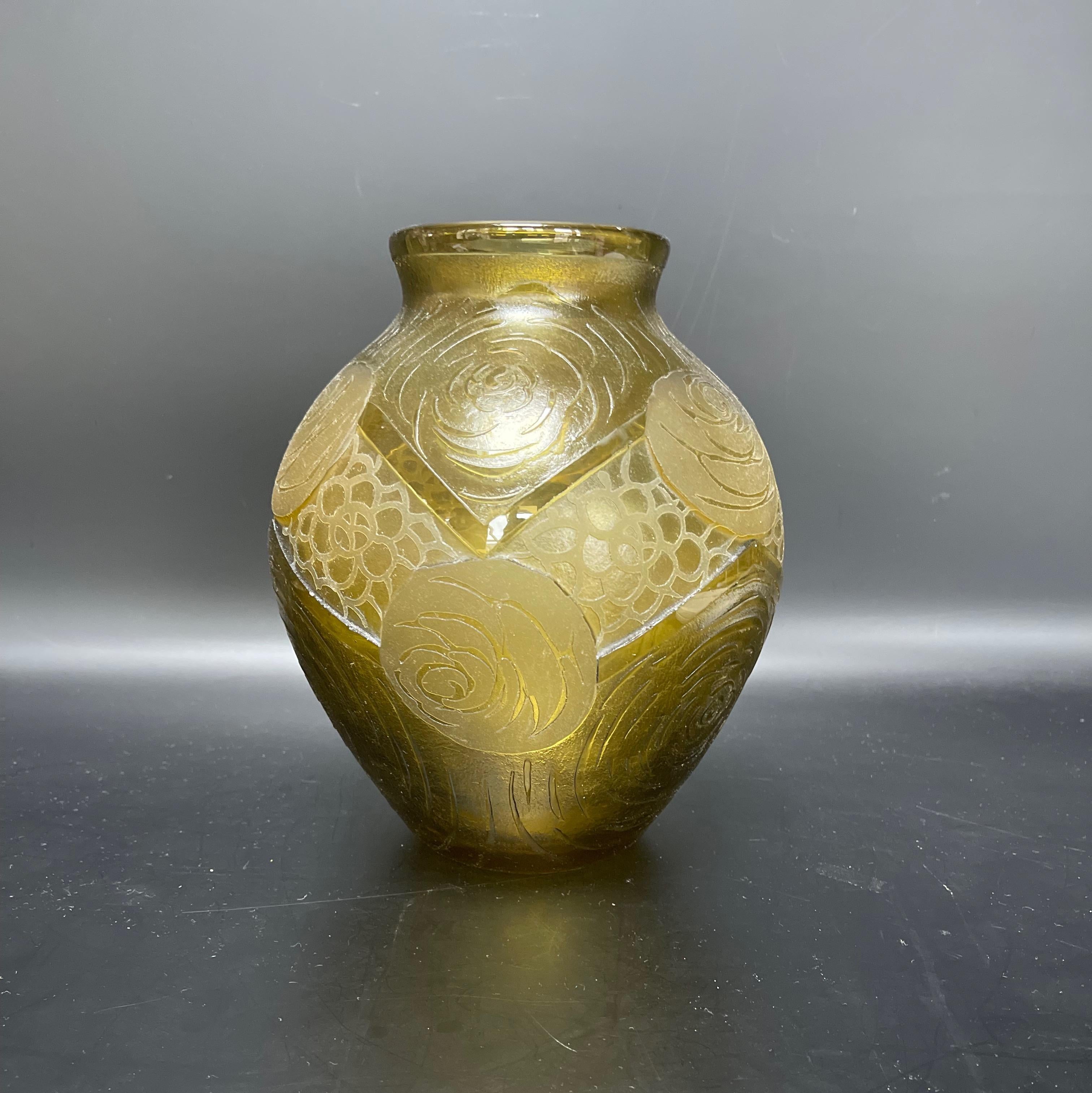 Montjoye Art Deco Vase In Excellent Condition For Sale In NANTES, FR