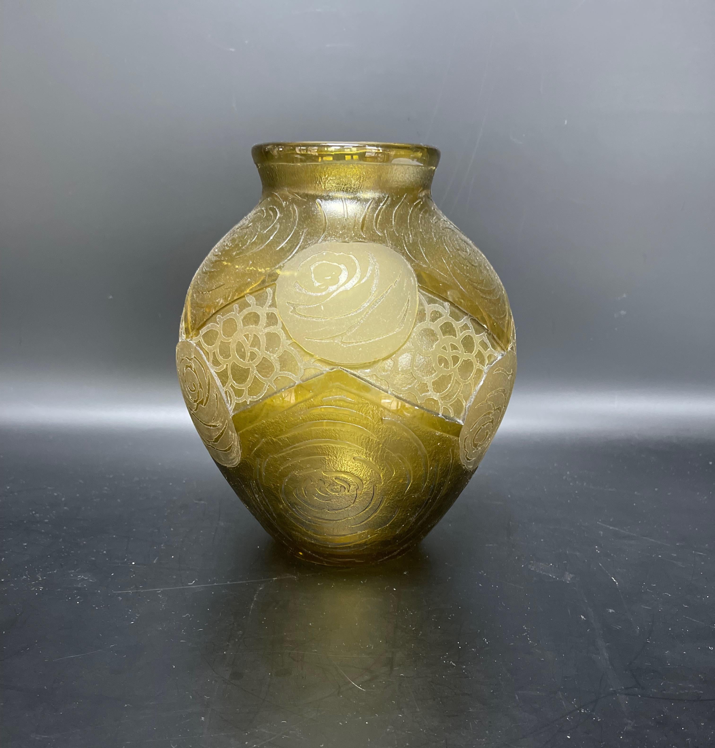 Early 20th Century Montjoye Art Deco Vase For Sale