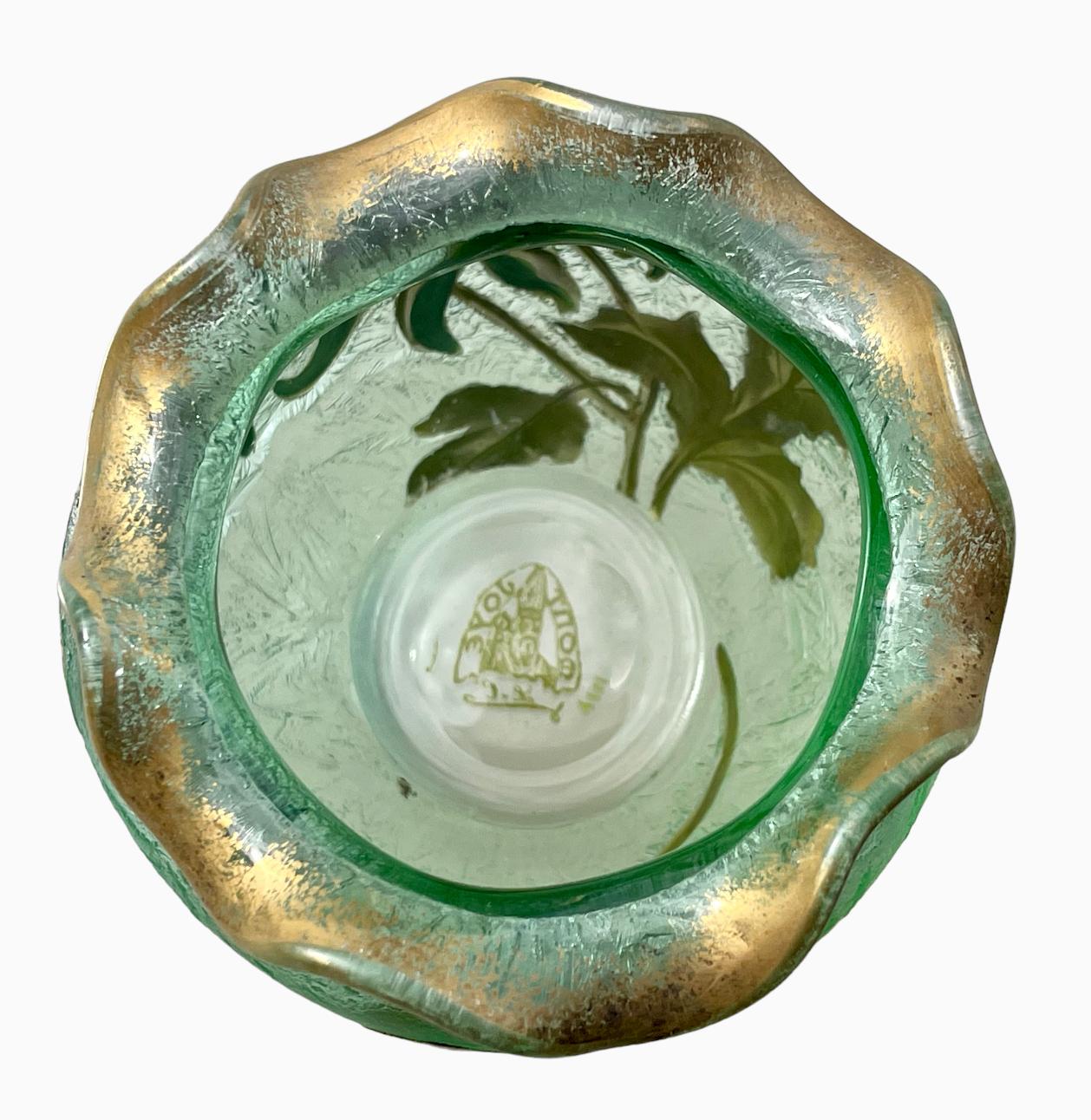 Art Glass MONTJOYE & LEGRAS - Enameled Vase Floral Decor For Sale