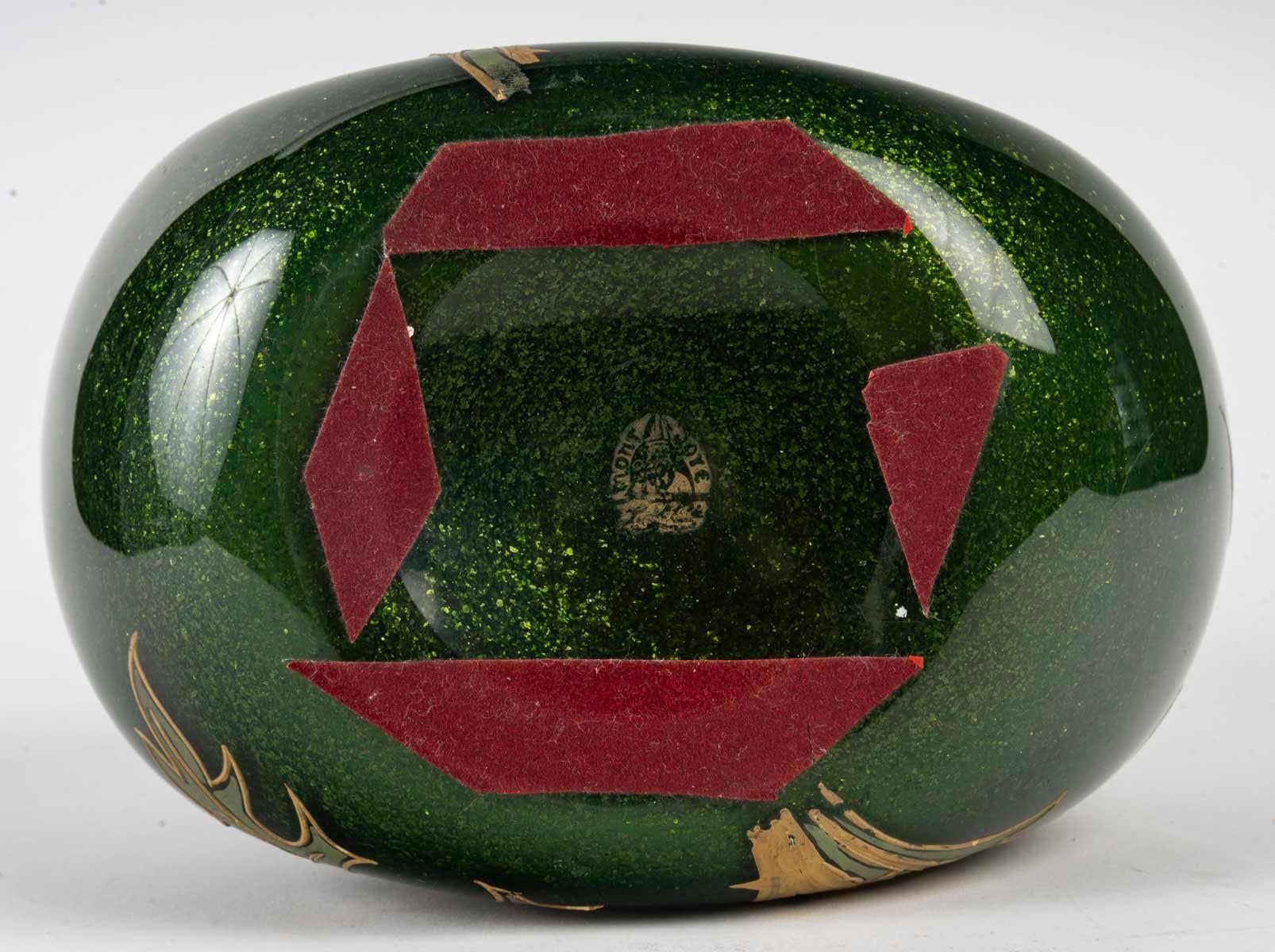 Vase Montjoye, design chardon, verre irisé, 1900, Art nouveau en vente 1