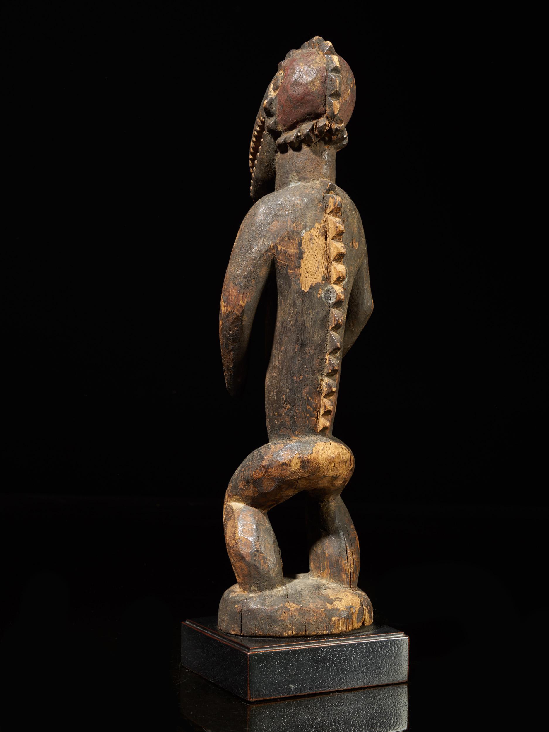 Hand-Crafted Montol-Goemai Wooden Statue Combined with Gugwom-Like Head